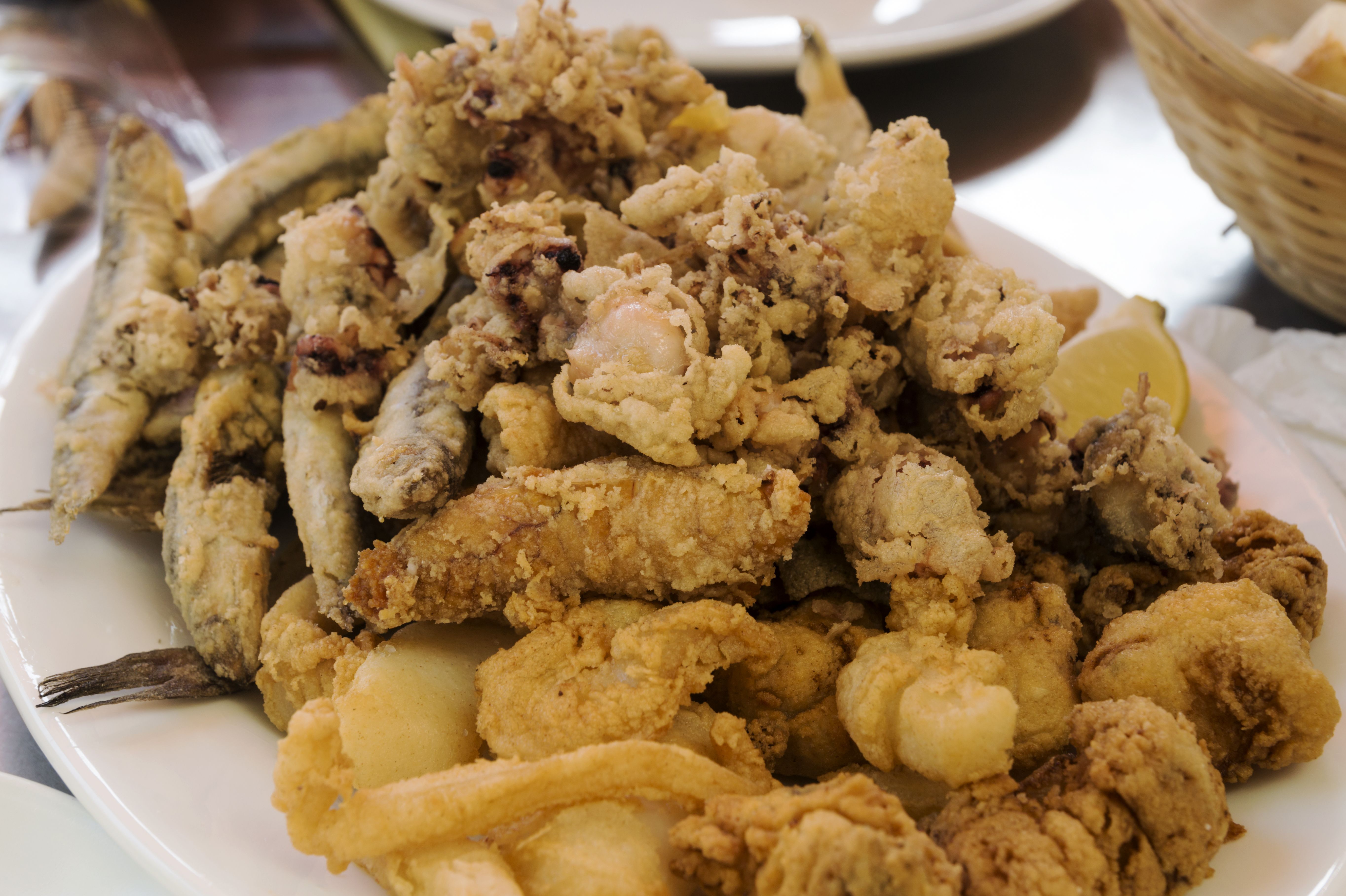 Pescadito adobado: Menús de Restaurante Terraza La Parrilla de Valdemoro Pescadito adobado: Menús de Restaurante Terraza La Parrilla de Valdemoro