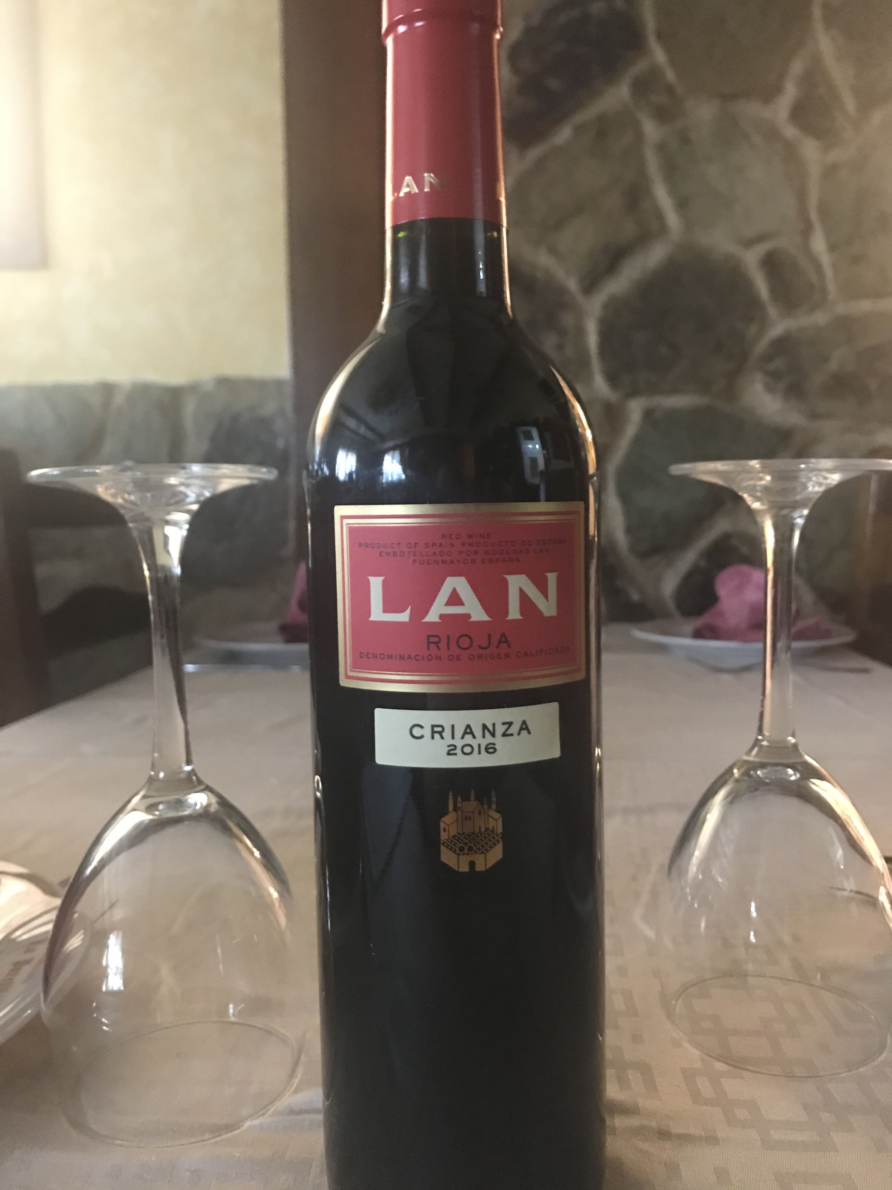 Botella Rioja tinto Crianza Lan: Menús de Restaurante Terraza La Parrilla de Valdemoro Botella Rioja tinto Crianza Lan: Menús de Restaurante Terraza La Parrilla de Valdemoro