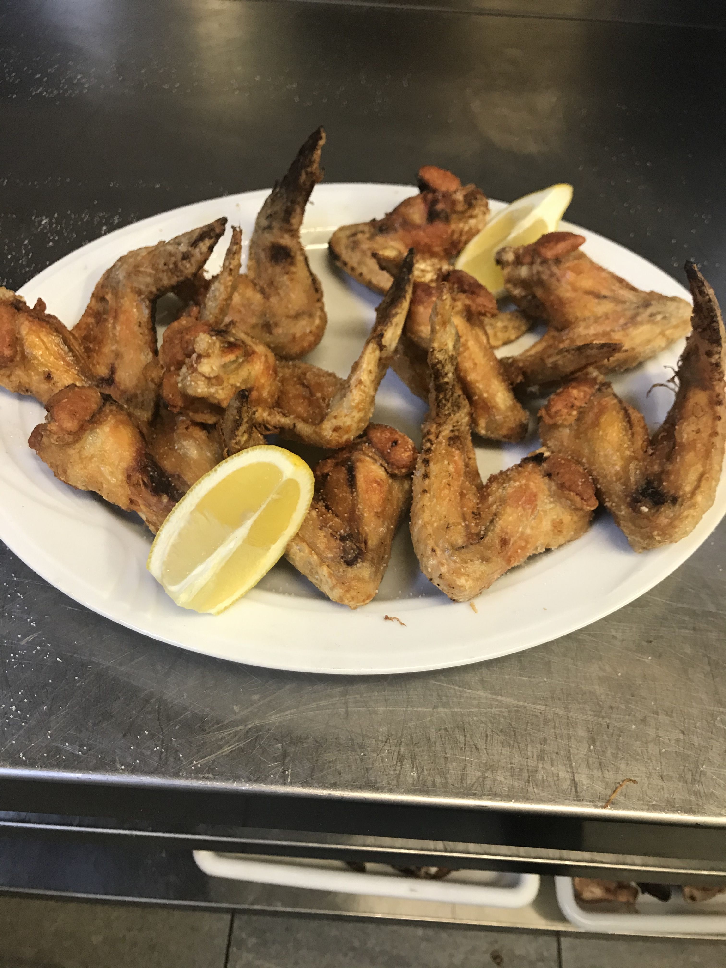 Ración de alitas de pollo: Menús de Restaurante Terraza La Parrilla de Valdemoro Ración de alitas de pollo: Menús de Restaurante Terraza La Parrilla de Valdemoro