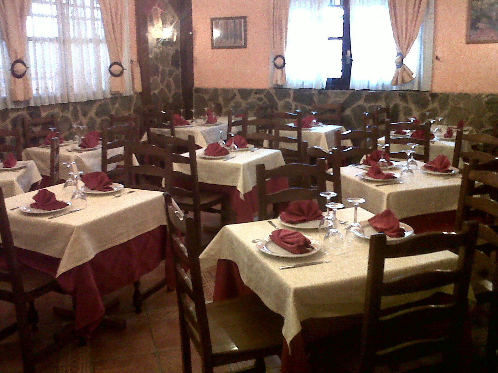 Salón 2. Comedor de Celebraciones: Menús de Restaurante Terraza La Parrilla de Valdemoro Salón 2. Comedor de Celebraciones: Menús de Restaurante Terraza La Parrilla de Valdemoro