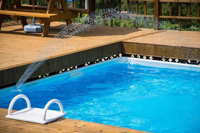 Piscinas: Servicios de Estructuras Egea Piscinas: Servicios de Estructuras Egea