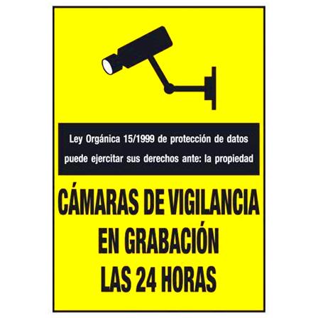 Equipo de cámaras y alarmas.: Servicios de Mundo Control y Limpieza S.L. Equipo de cámaras y alarmas.: Servicios de Mundo Control y Limpieza S.L.