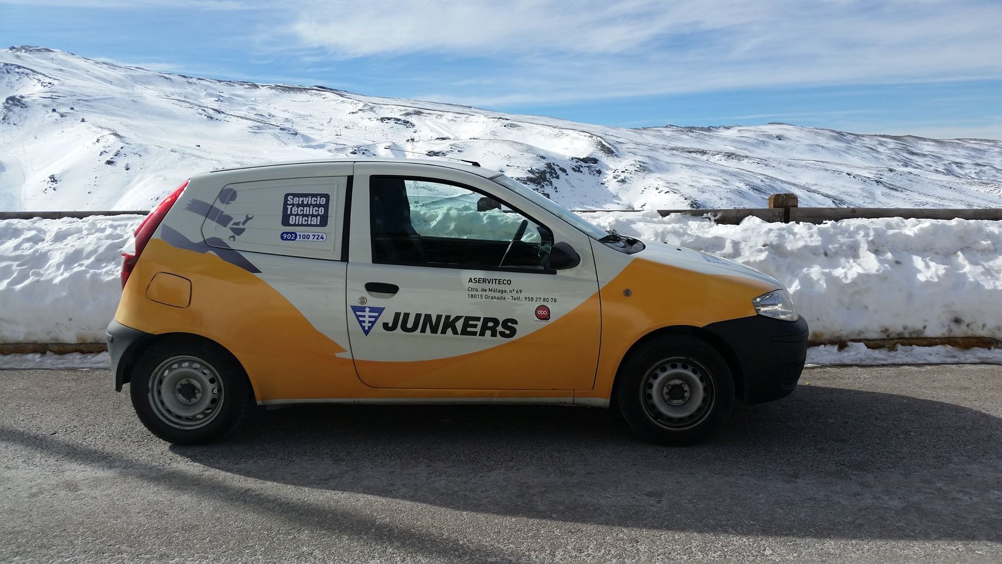 Productos de calefacción Junkers: Productos y servicios de Servicio técnico oficial Junkers Bosch Jaén Productos de calefacción Junkers: Productos y servicios de Servicio técnico oficial Junkers Bosch Jaén