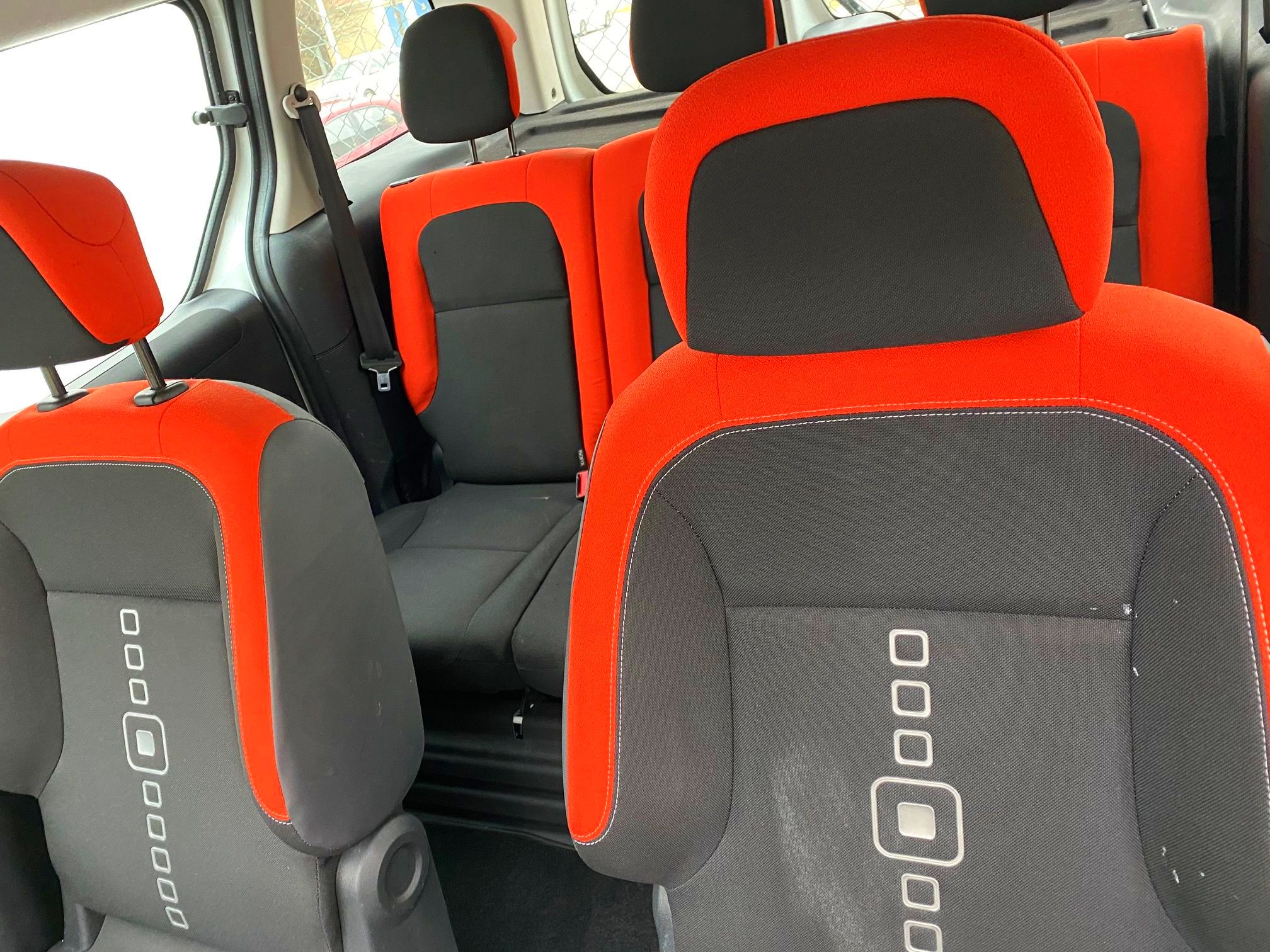 CITROEN BERLINGO: Servicios y vehículos de MEC-OSONA CITROEN BERLINGO: Servicios y vehículos de MEC-OSONA