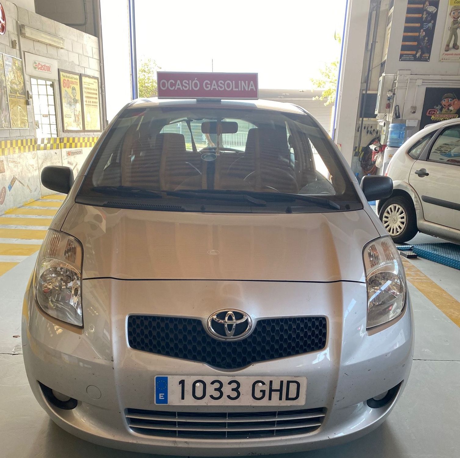 Toyota Yaris: Servicios y vehículos de MEC-OSONA Toyota Yaris: Servicios y vehículos de MEC-OSONA