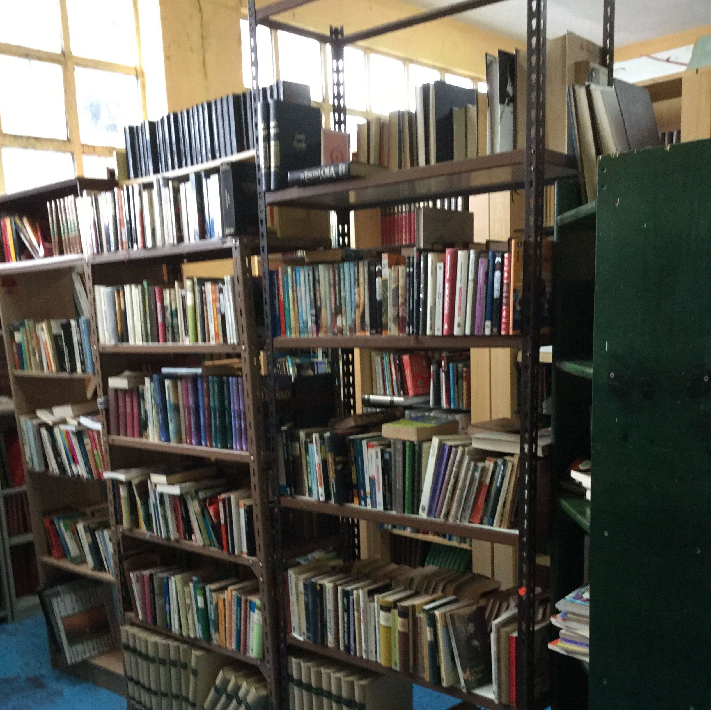 Gran variedad de libros, enciclopedias, novelas antiguos etc.. : Catálogo de Rastro Remar Gran variedad de libros, enciclopedias, novelas antiguos etc.. : Catálogo de Rastro Remar
