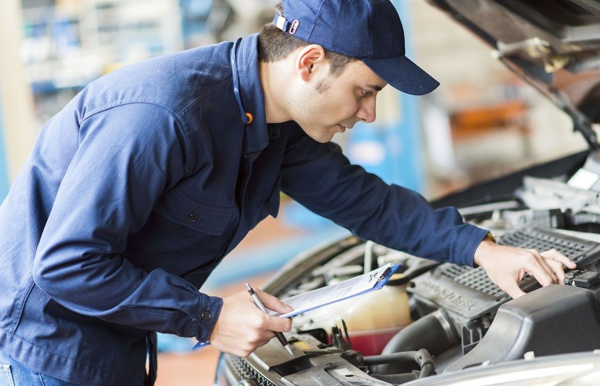 Mecánica en general: Servicios de Talleres Voramar Paterna Mecánica en general: Servicios de Talleres Voramar Paterna