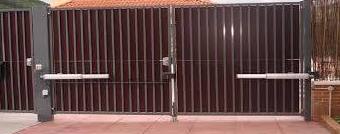 Automatismo de puertas en Riaza - Segovia Automatismo de puertas en Riaza - Segovia