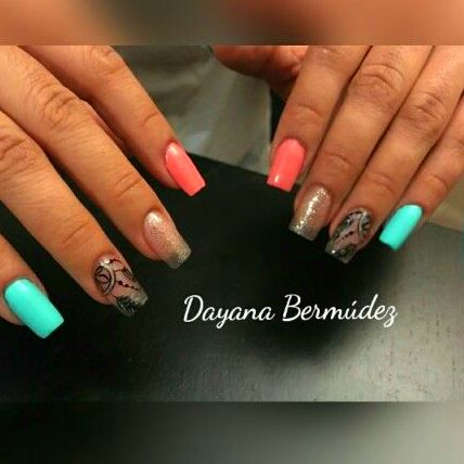 Uñas acrílicas Dual System: Servicios de Beauty Channel Uñas acrílicas Dual System: Servicios de Beauty Channel