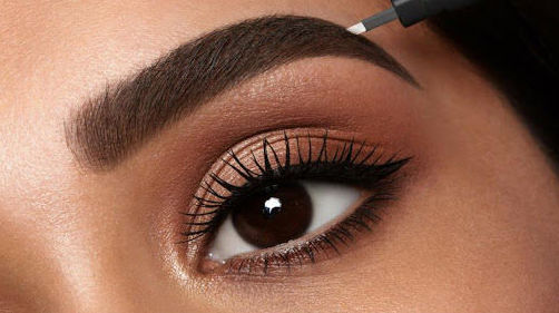 Curso de Microblading: Servicios de C. López Curso de Microblading: Servicios de C. López