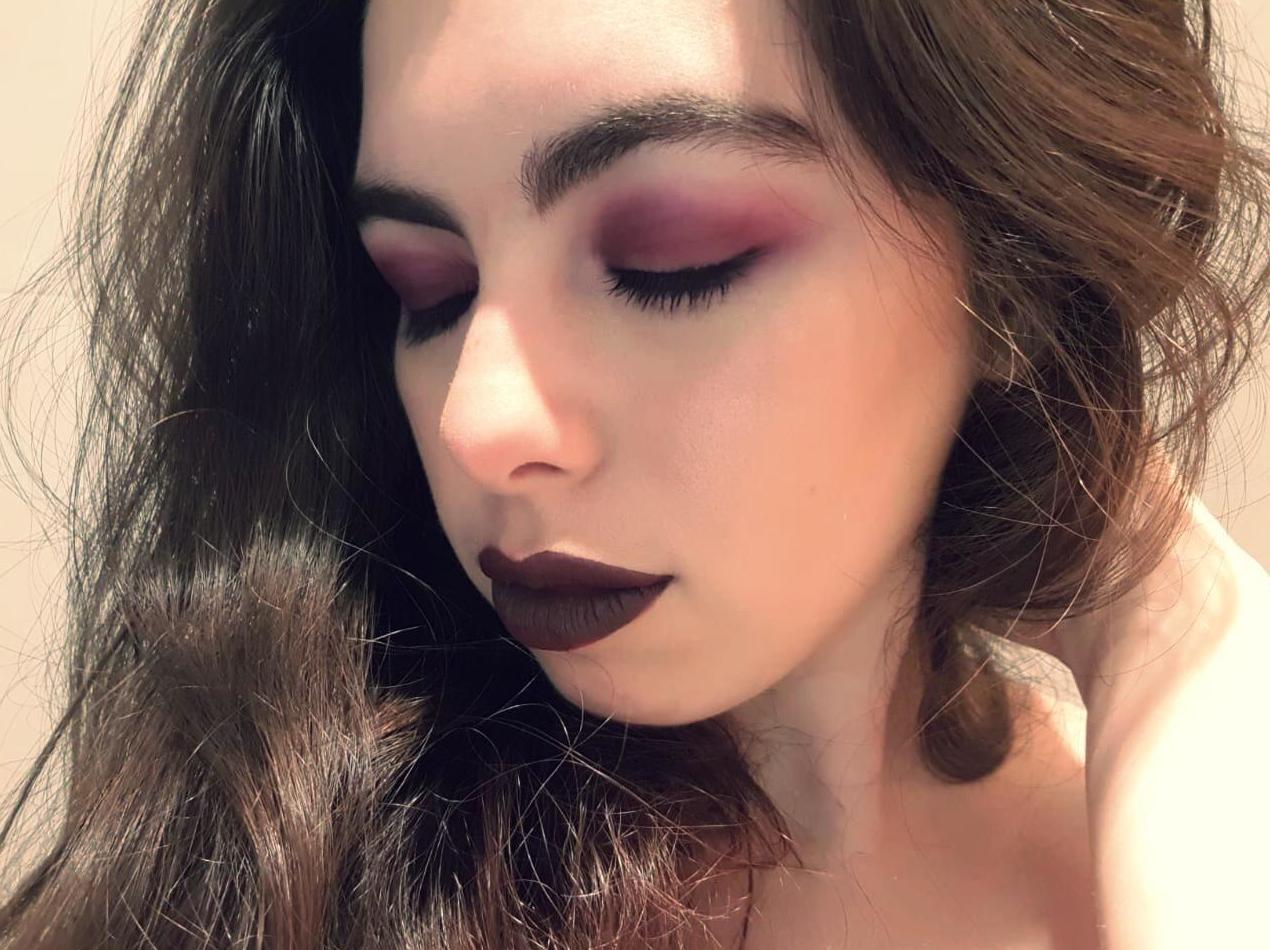 Curso. Maquillaje navideño: Servicios de C. López Curso. Maquillaje navideño: Servicios de C. López
