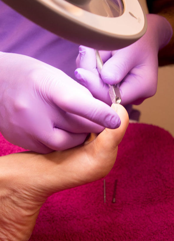 Curso de pedicura profesional: Servicios de C. López Curso de pedicura profesional: Servicios de C. López