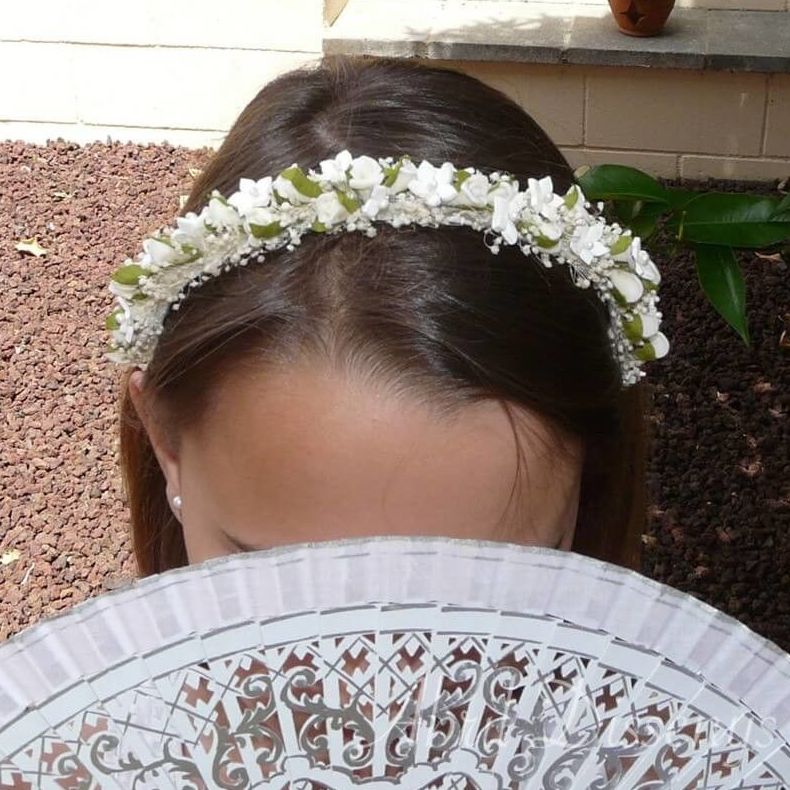 TOCADOS Y ACCESORIOS NOVIAS, COMUNION. ARTESANÍA PORCELANA FRIA, ENCARGO: Servicios de Beauty Channel TOCADOS Y ACCESORIOS NOVIAS, COMUNION. ARTESANÍA PORCELANA FRIA, ENCARGO: Servicios de Beauty Channel
