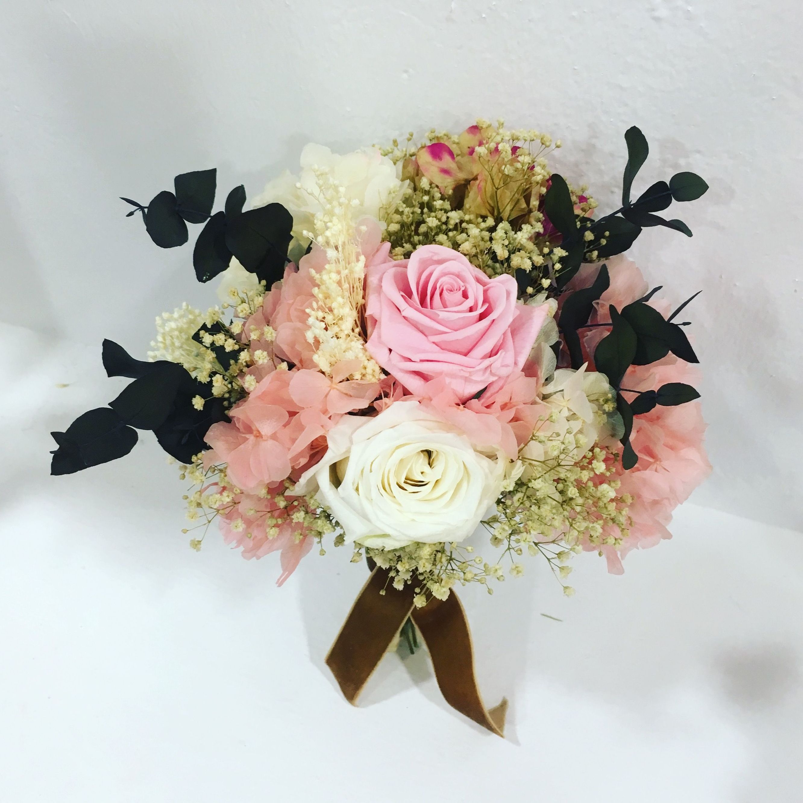 Ramos de novia con flor preservada: Servicios de C. López Ramos de novia con flor preservada: Servicios de C. López