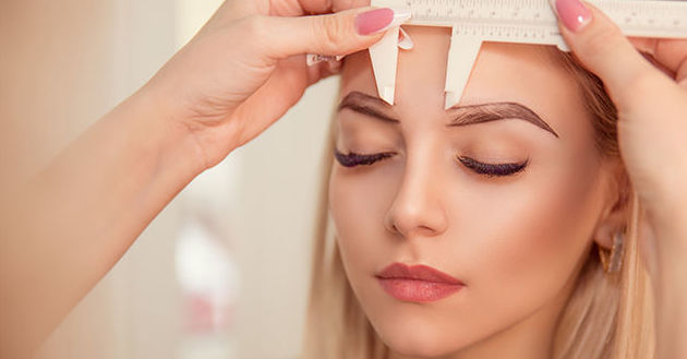 Curso de Microblading: Servicios de C. López Curso de Microblading: Servicios de C. López