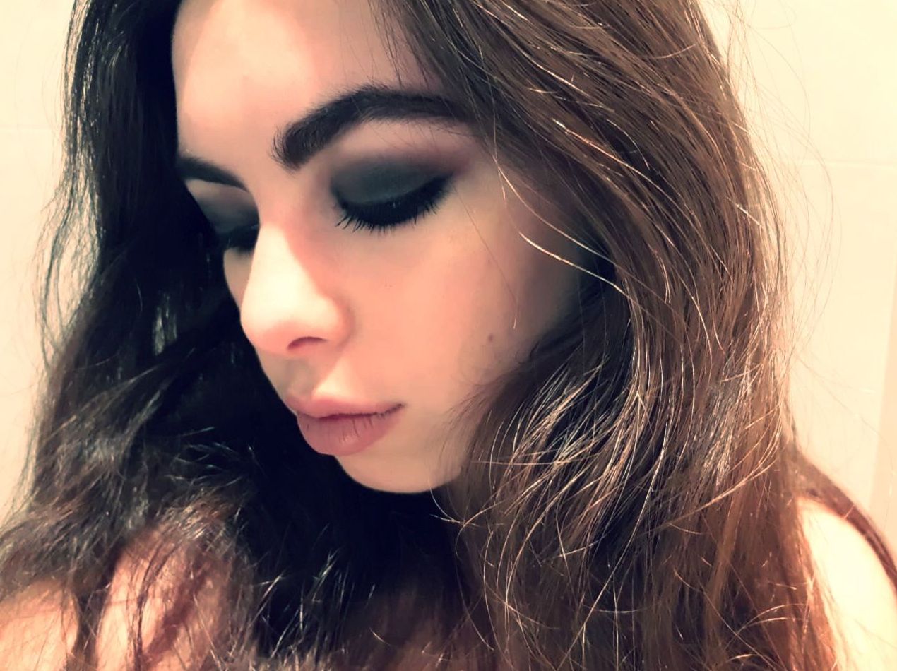 Curso. Maquillaje de noche.: Servicios de C. López Curso. Maquillaje de noche.: Servicios de C. López