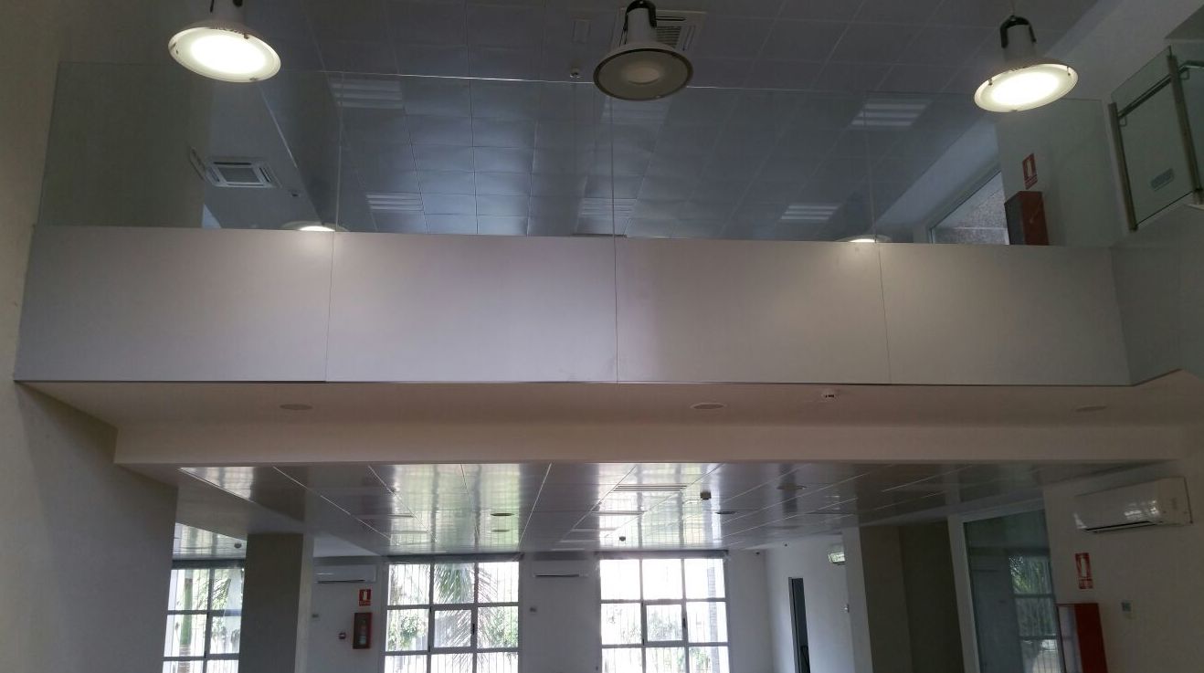 Barandilla de cristal y acero inox