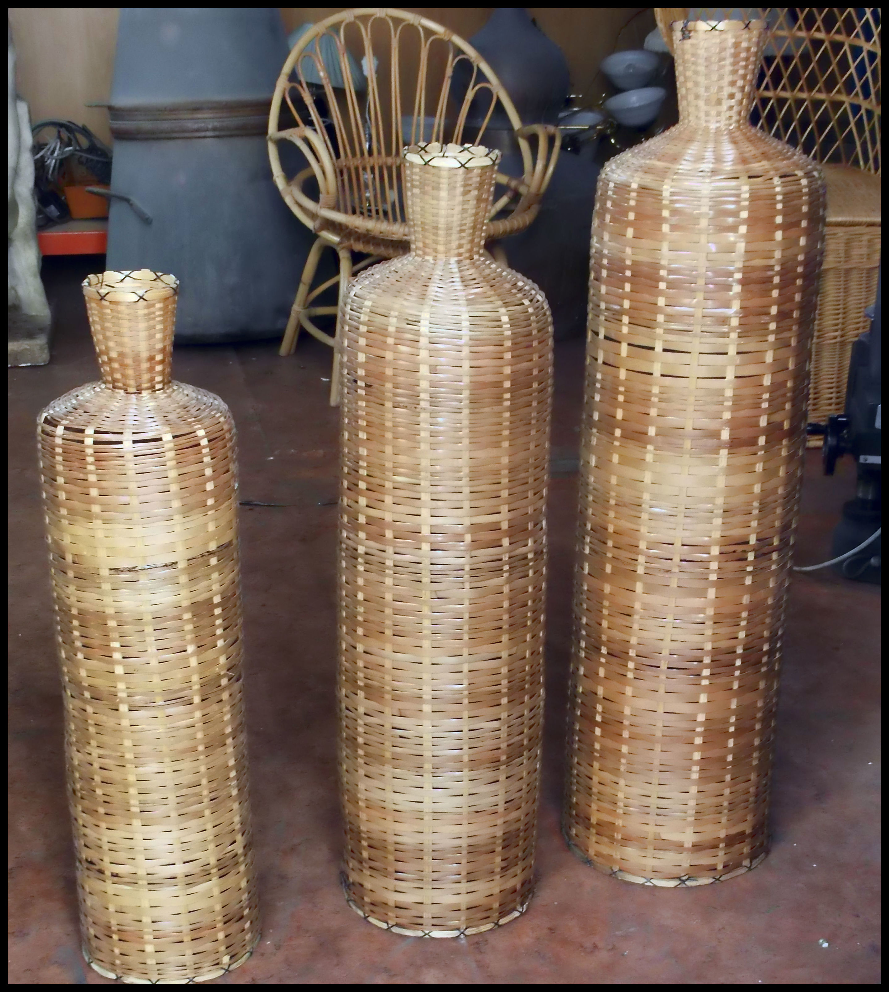 JARRONES DECORATIVOS DE MIMBRE: Catálogo de Autodesguaces De Blas JARRONES DECORATIVOS DE MIMBRE: Catálogo de Autodesguaces De Blas