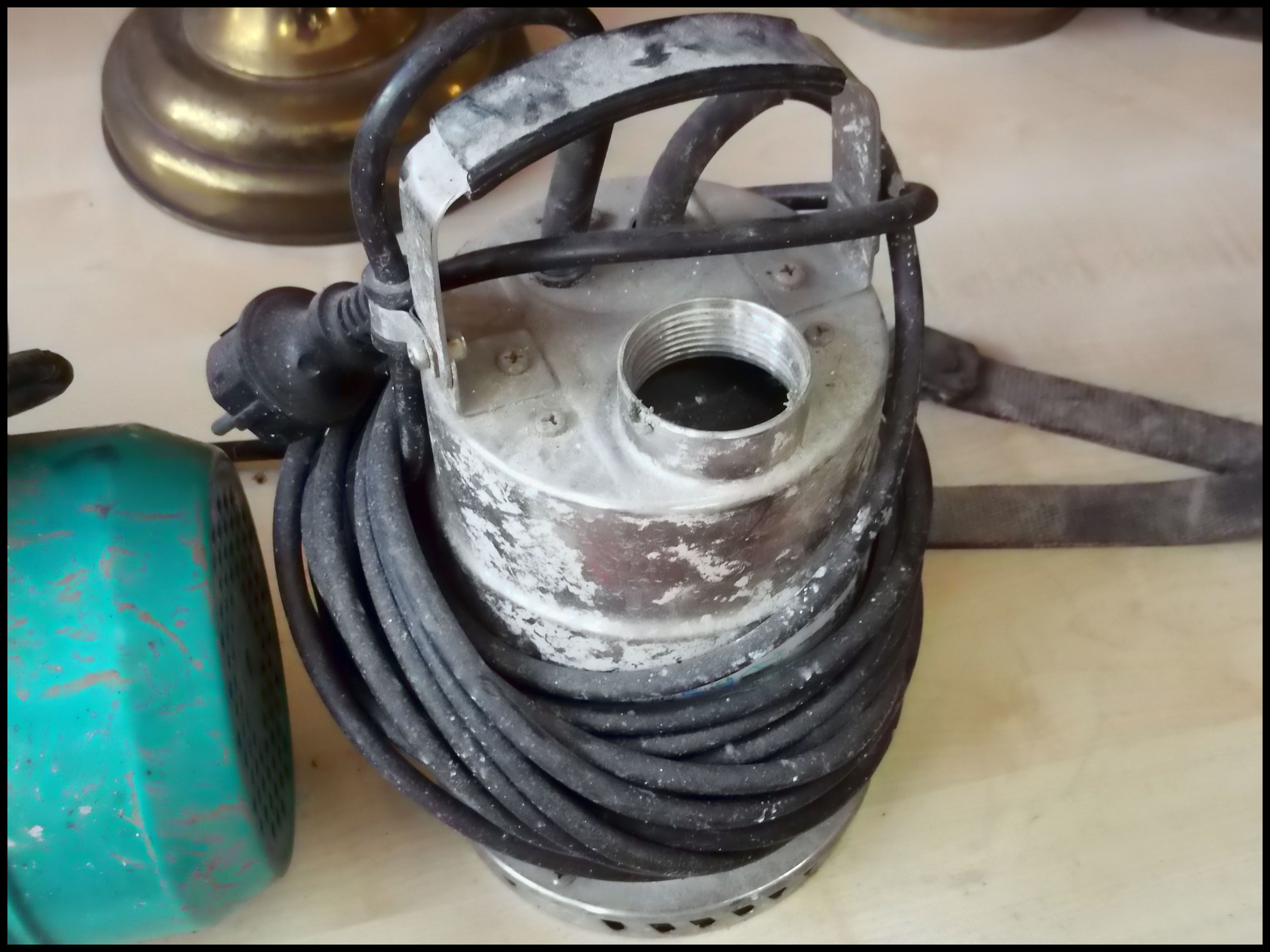 BOMBAS DE AGUA: Catálogo de Autodesguaces De Blas BOMBAS DE AGUA: Catálogo de Autodesguaces De Blas