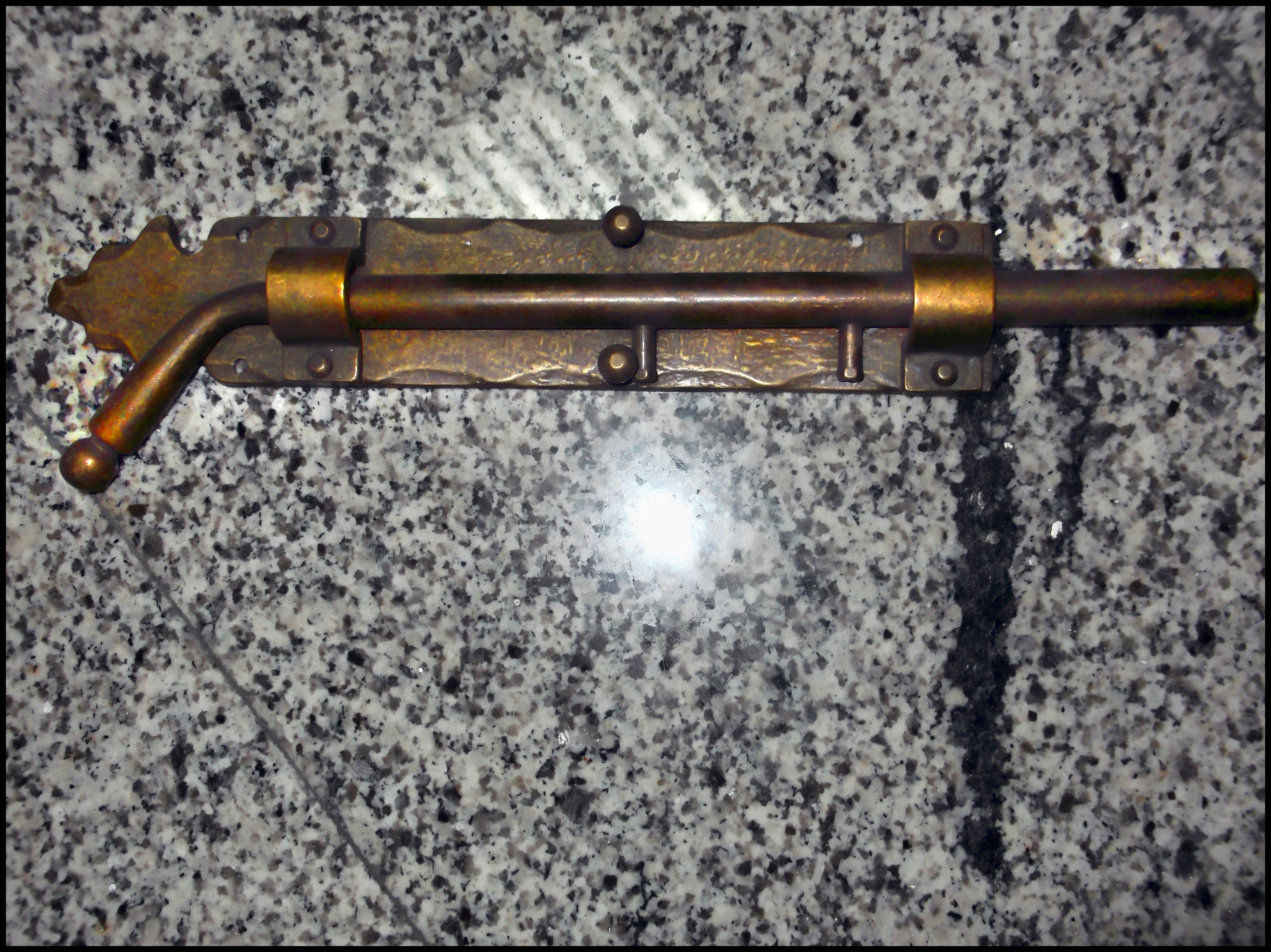 CERROJO ANTIGUO DE FORJA Y GRAN TAMAÑO: Catálogo de Autodesguaces De Blas CERROJO ANTIGUO DE FORJA Y GRAN TAMAÑO: Catálogo de Autodesguaces De Blas
