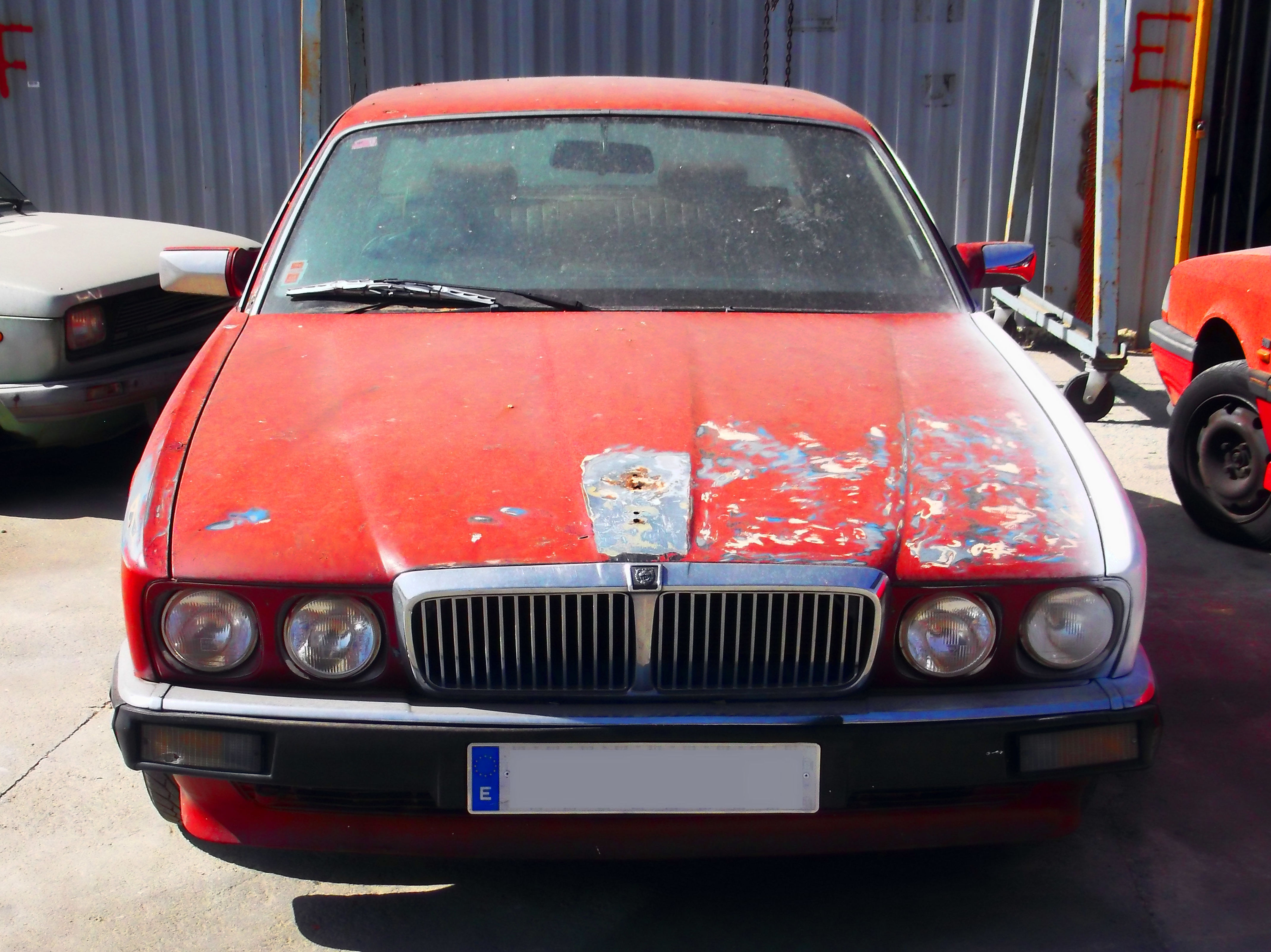 DESPIECE COMPLETO DE JAGUAR XJ6: Catálogo de Autodesguaces De Blas DESPIECE COMPLETO DE JAGUAR XJ6: Catálogo de Autodesguaces De Blas
