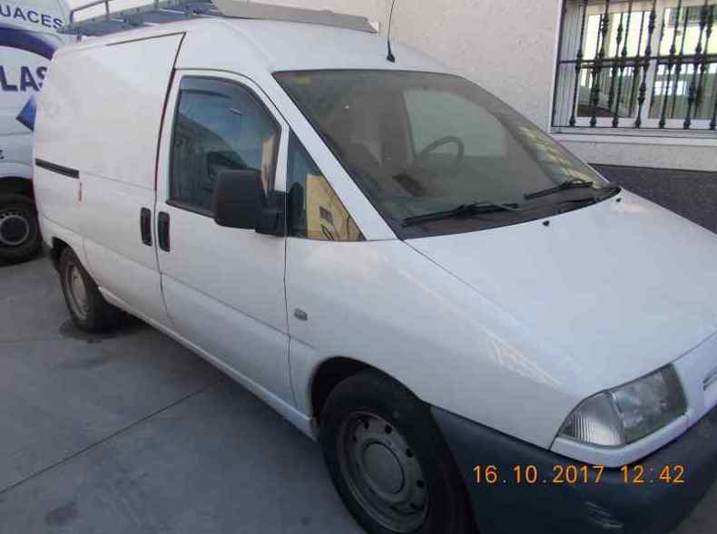 FIAT SCUDO 2001 blanco gasoil: Catálogo de Autodesguaces De Blas FIAT SCUDO 2001 blanco gasoil: Catálogo de Autodesguaces De Blas