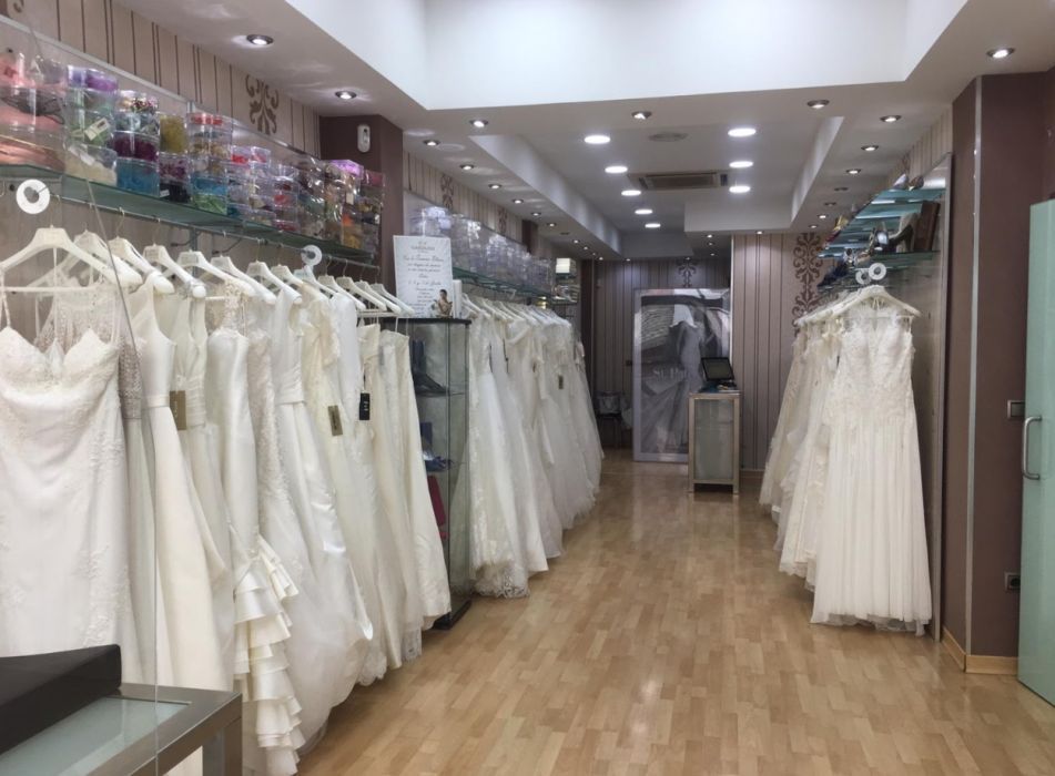 Firmas: Colecciones de CAROLINA NOVIAS Firmas: Colecciones de CAROLINA NOVIAS