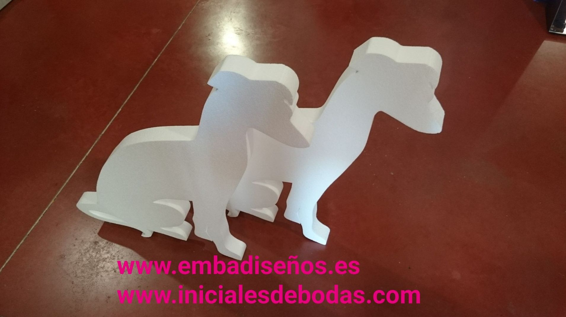 Embadiseños. Diseño y fabricación de figuras de poliespán