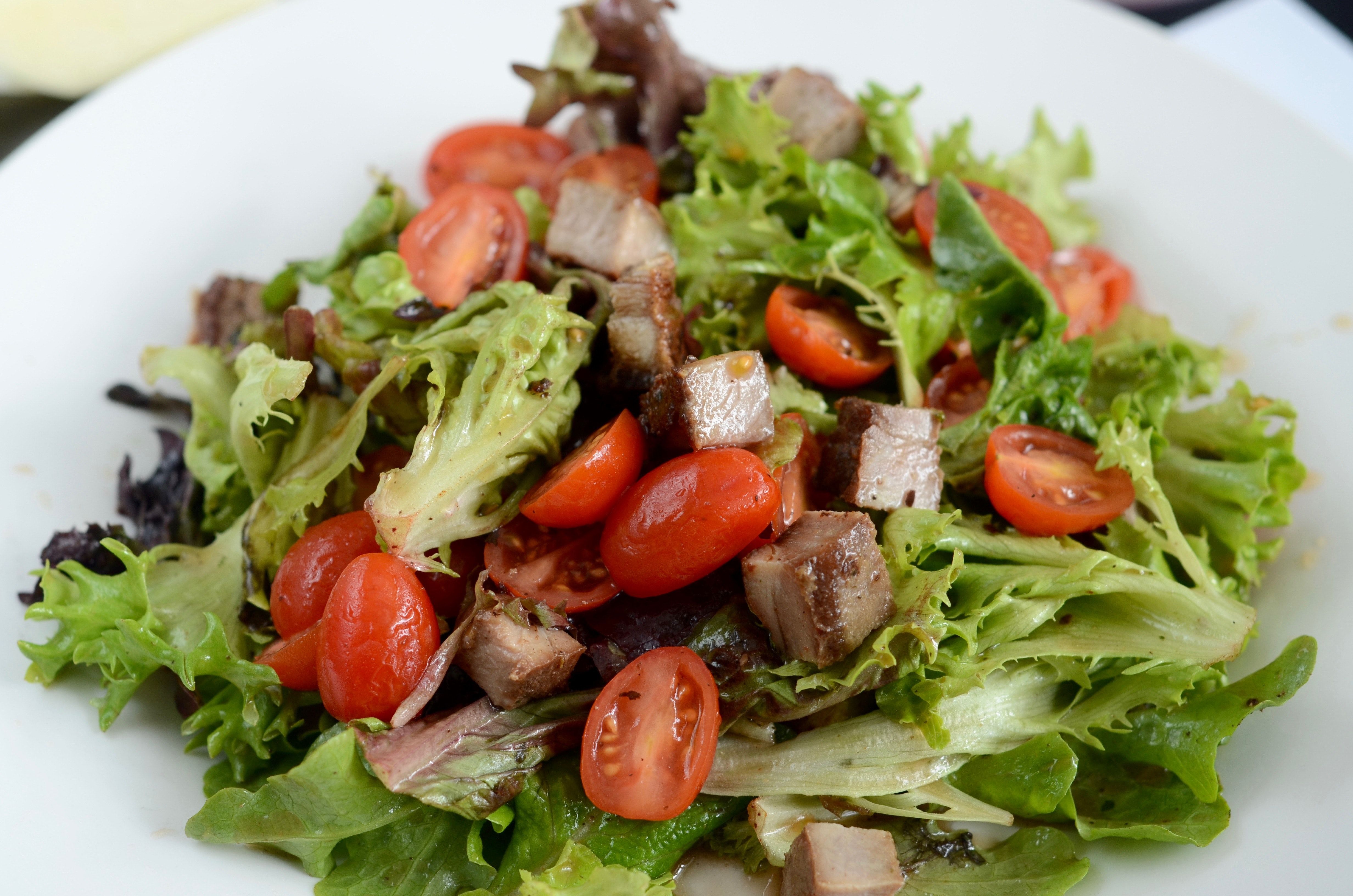 Ensaladas: Carta de El Refugi de Roda Ensaladas: Carta de El Refugi de Roda