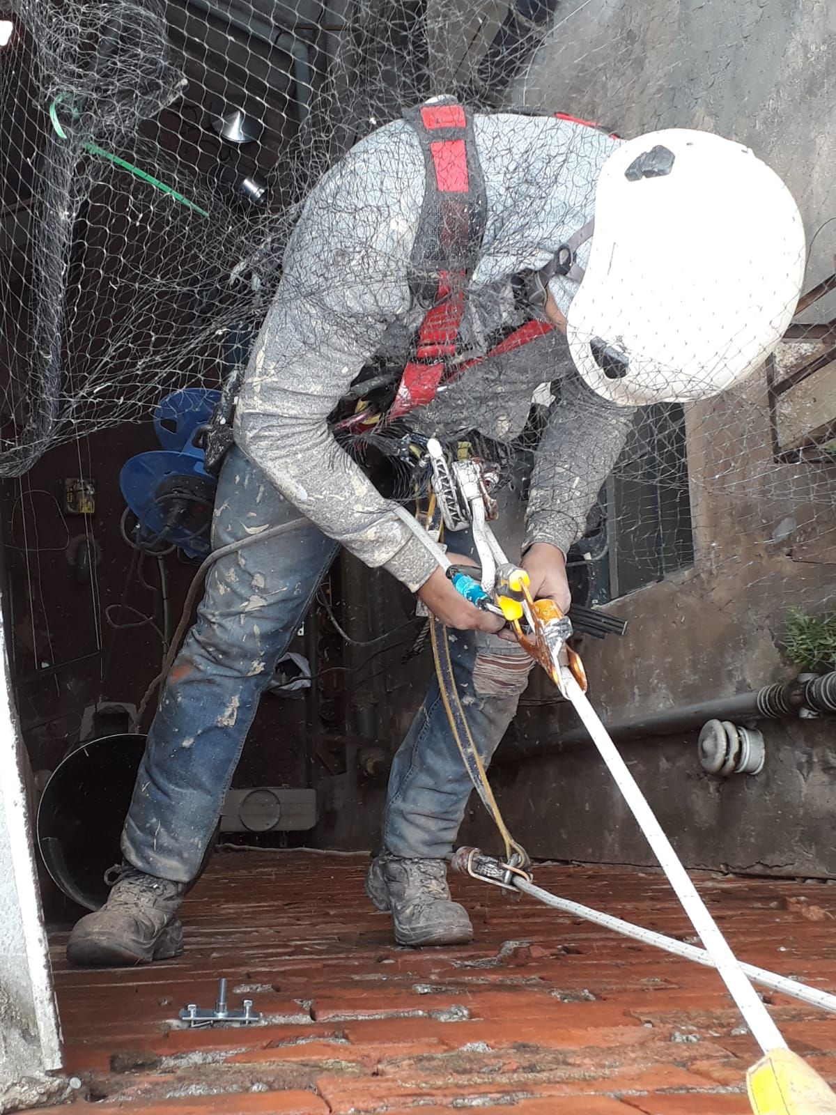 Salidas de humos: Servicios de Fachadas Arlberg Salidas de humos: Servicios de Fachadas Arlberg