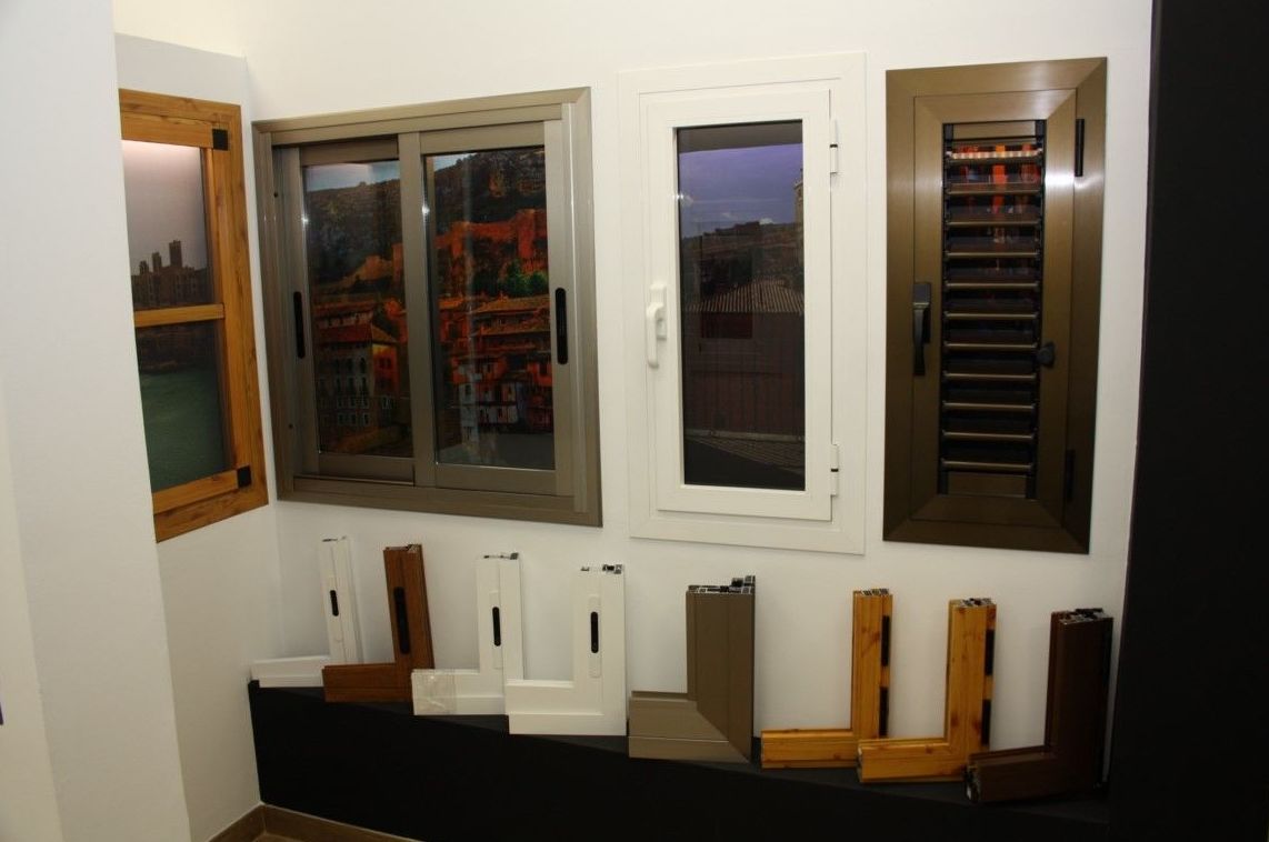 Ventanas de aluminio : de Persianas Valero. S.L.U. Ventanas de aluminio : de Persianas Valero. S.L.U.