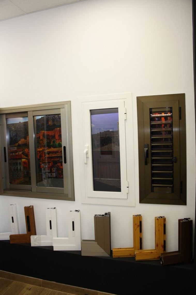 Ventanas de aluminio : de Persianas Valero. S.L.U. Ventanas de aluminio : de Persianas Valero. S.L.U.