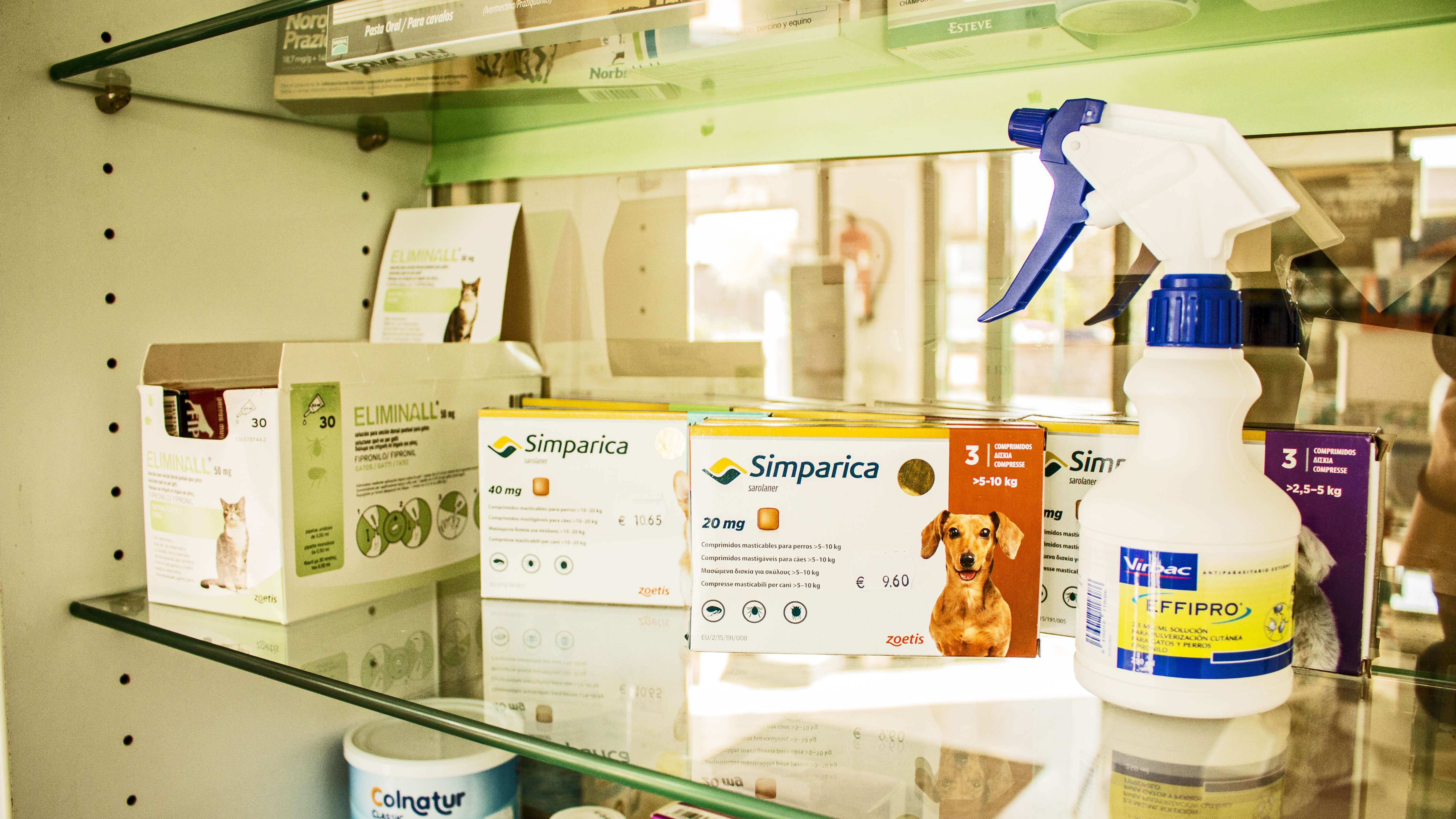 Productos veterinarios para todo tipo de mascotas en Narón
