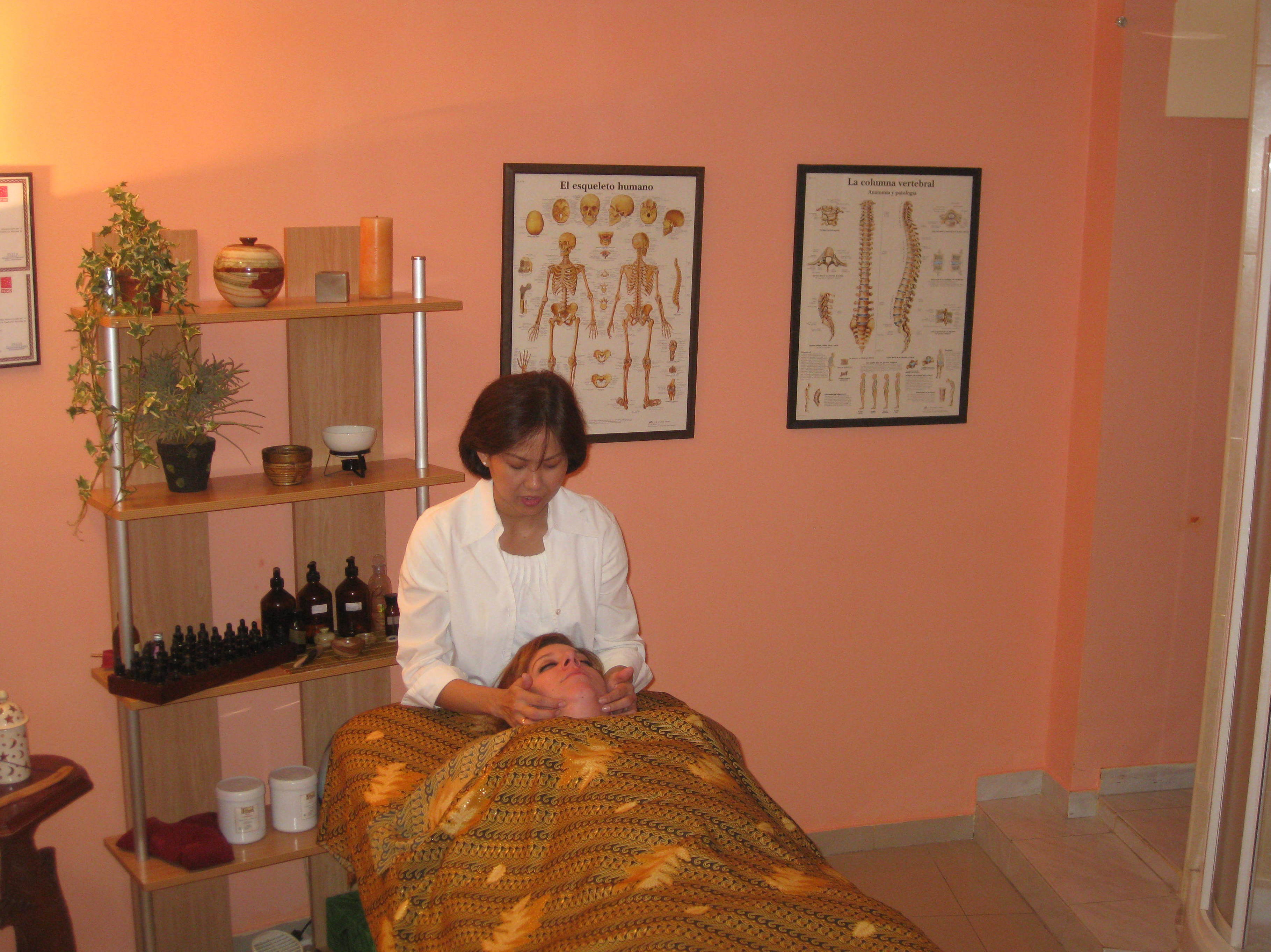 Peeling superficial con Ácido glicólico: SERVICIOS de Body Language Peeling superficial con Ácido glicólico: SERVICIOS de Body Language