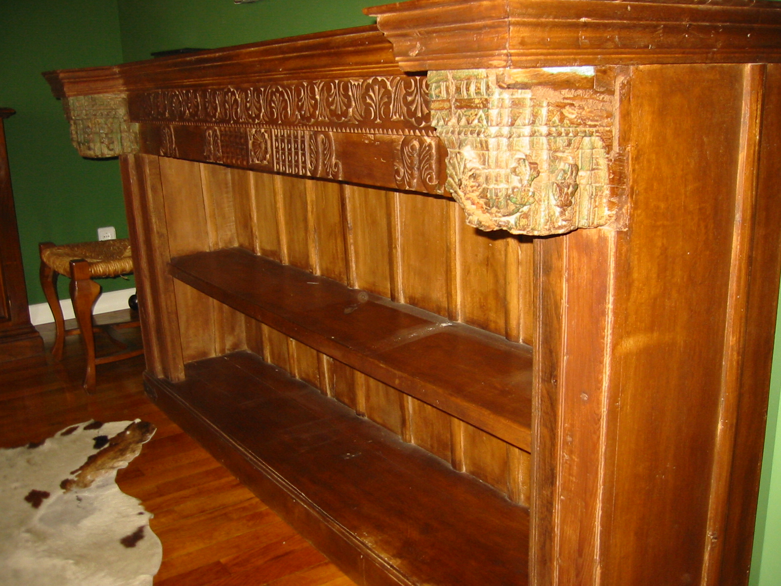 Tratamiento para la carcoma en muebles: Productos y servicios de Pirandello Restauro Tratamiento para la carcoma en muebles: Productos y servicios de Pirandello Restauro