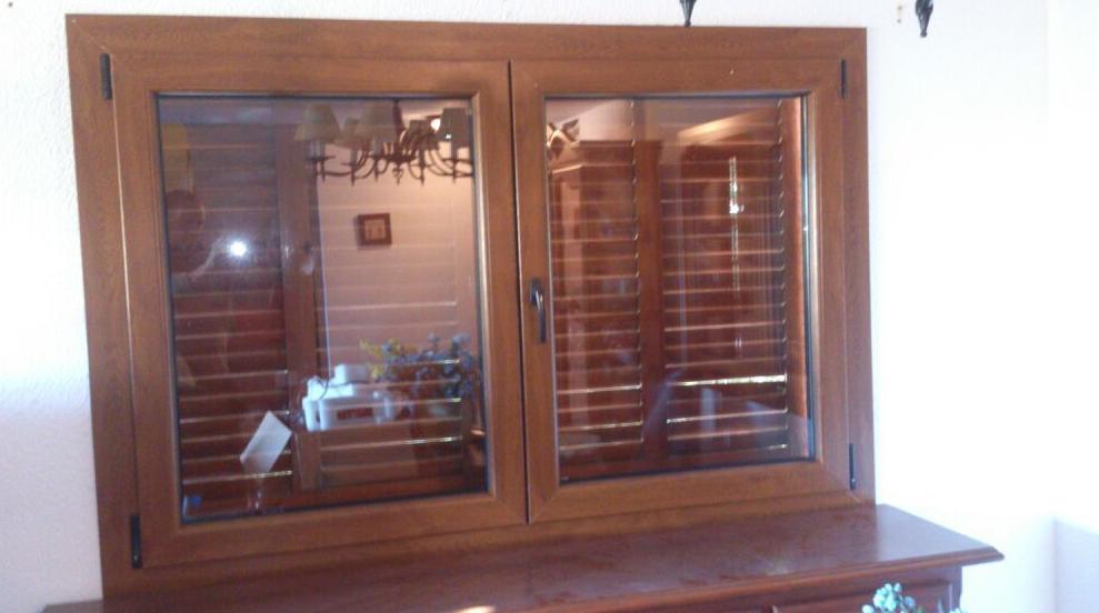 Ventanas oscilobatientes: Catálogo de Cerramientos Monteval Ventanas oscilobatientes: Catálogo de Cerramientos Monteval