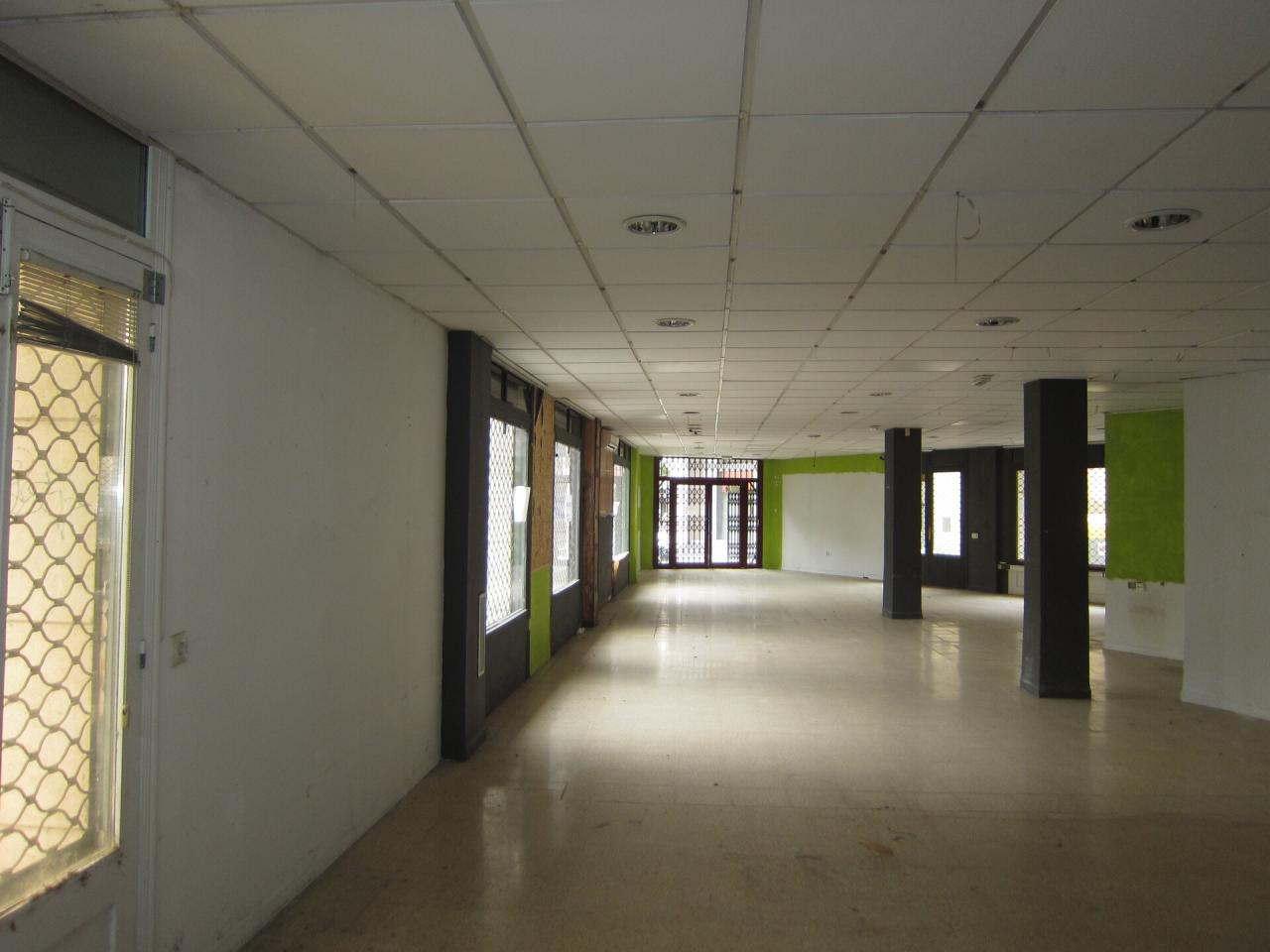 Tortosa Centre - Local en Alquiler - Exp:04151: Inmuebles de Fincas Baix Ebre Tortosa Centre - Local en Alquiler - Exp:04151: Inmuebles de Fincas Baix Ebre