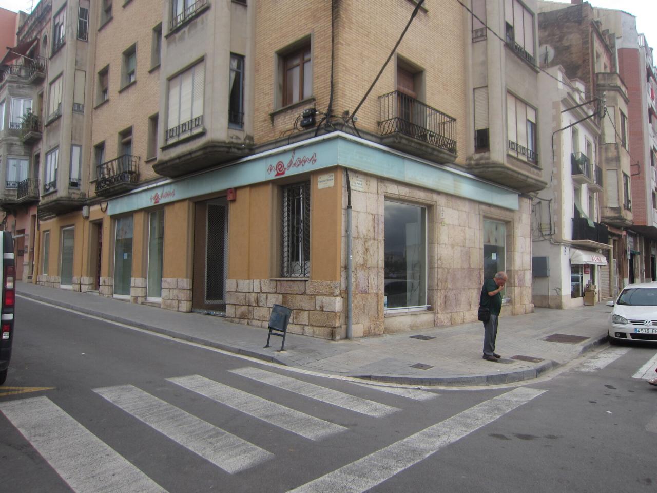 Tortosa Centre - Local en Alquiler - Exp:04152: Inmuebles de Fincas Baix Ebre Tortosa Centre - Local en Alquiler - Exp:04152: Inmuebles de Fincas Baix Ebre