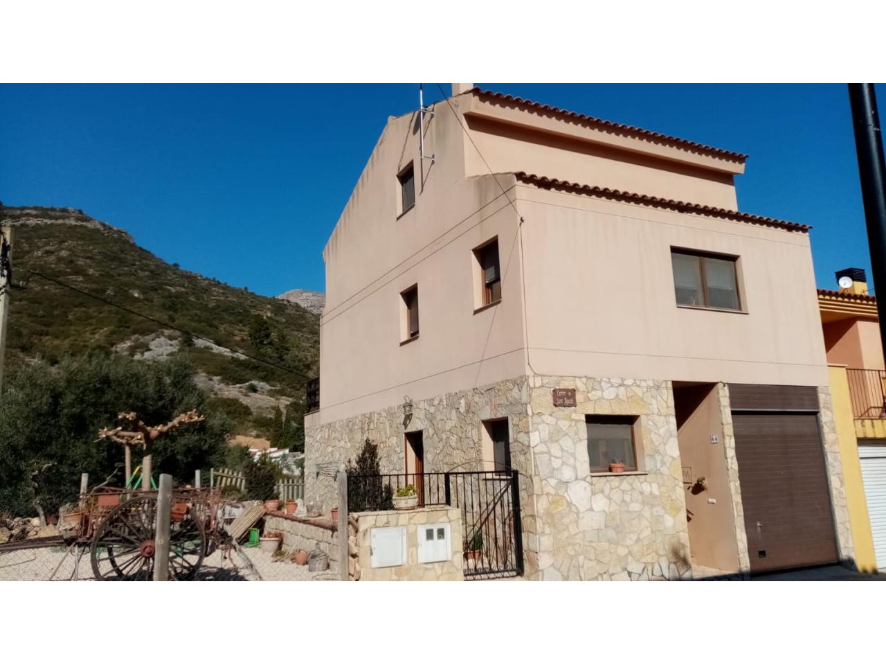 Alfara de Carles - Casa Unifamiliar en Venta - Exp:12051: Inmuebles de Fincas Baix Ebre Alfara de Carles - Casa Unifamiliar en Venta - Exp:12051: Inmuebles de Fincas Baix Ebre