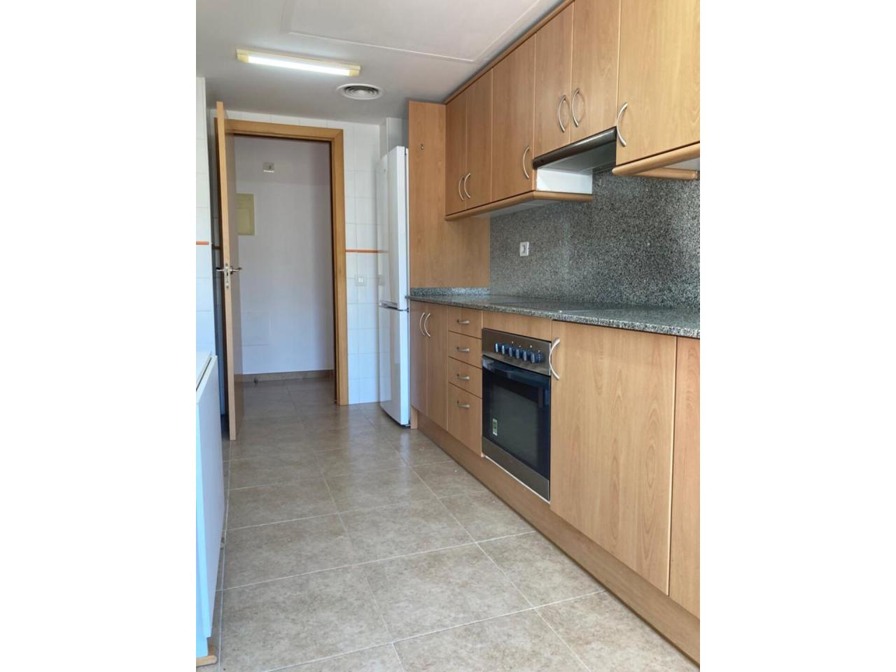 Bítem - Piso 3H + Parquing Grande + 2 trasteros en Venta - Exp:10053: Inmuebles de Fincas Baix Ebre Bítem - Piso 3H + Parquing Grande + 2 trasteros en Venta - Exp:10053: Inmuebles de Fincas Baix Ebre