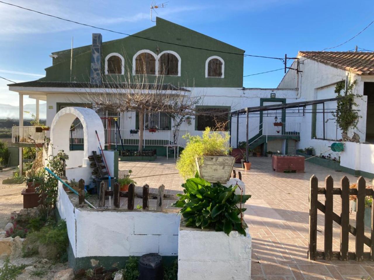 Campredó - Chalet + 2 Naves en Venta - Exp:13053: Inmuebles de Fincas Baix Ebre Campredó - Chalet + 2 Naves en Venta - Exp:13053: Inmuebles de Fincas Baix Ebre