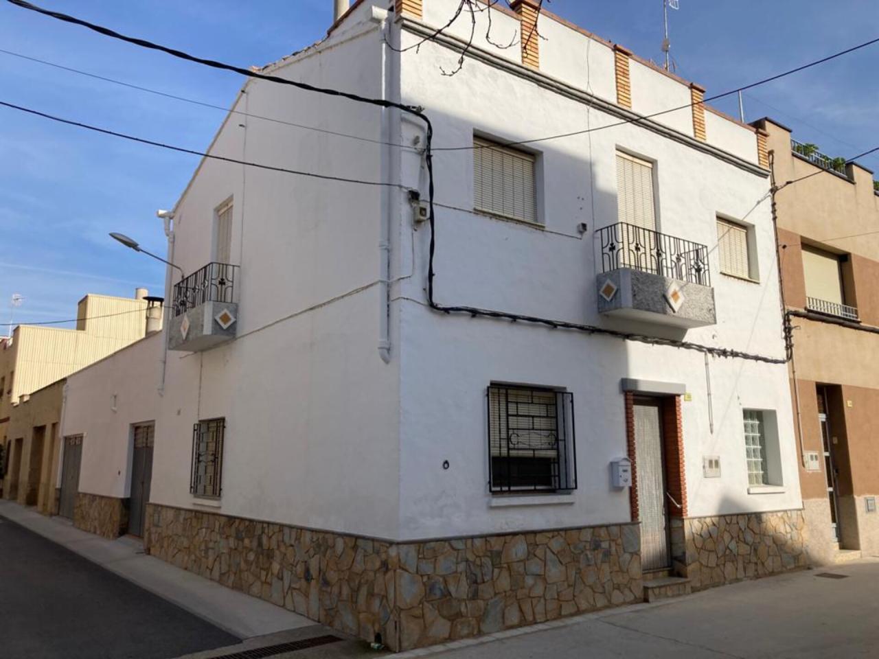 Bitem - Casa 4H + Solar urbano en Venta - Exp:11453: Inmuebles de Fincas Baix Ebre Bitem - Casa 4H + Solar urbano en Venta - Exp:11453: Inmuebles de Fincas Baix Ebre