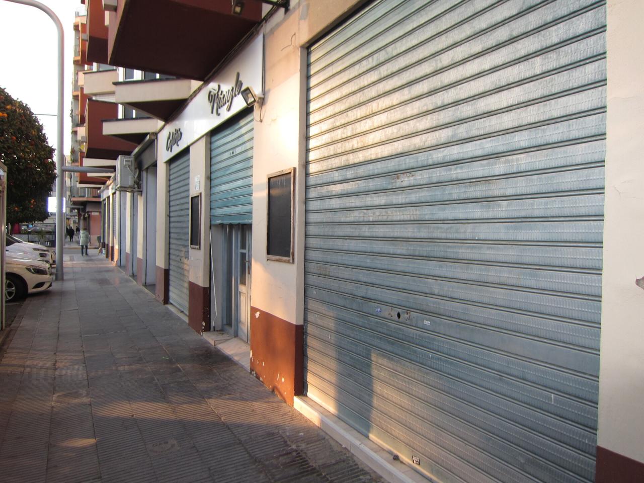 Roquetes Zona Cines - Local en Alquiler - Exp:04108: Inmuebles de Fincas Baix Ebre Roquetes Zona Cines - Local en Alquiler - Exp:04108: Inmuebles de Fincas Baix Ebre