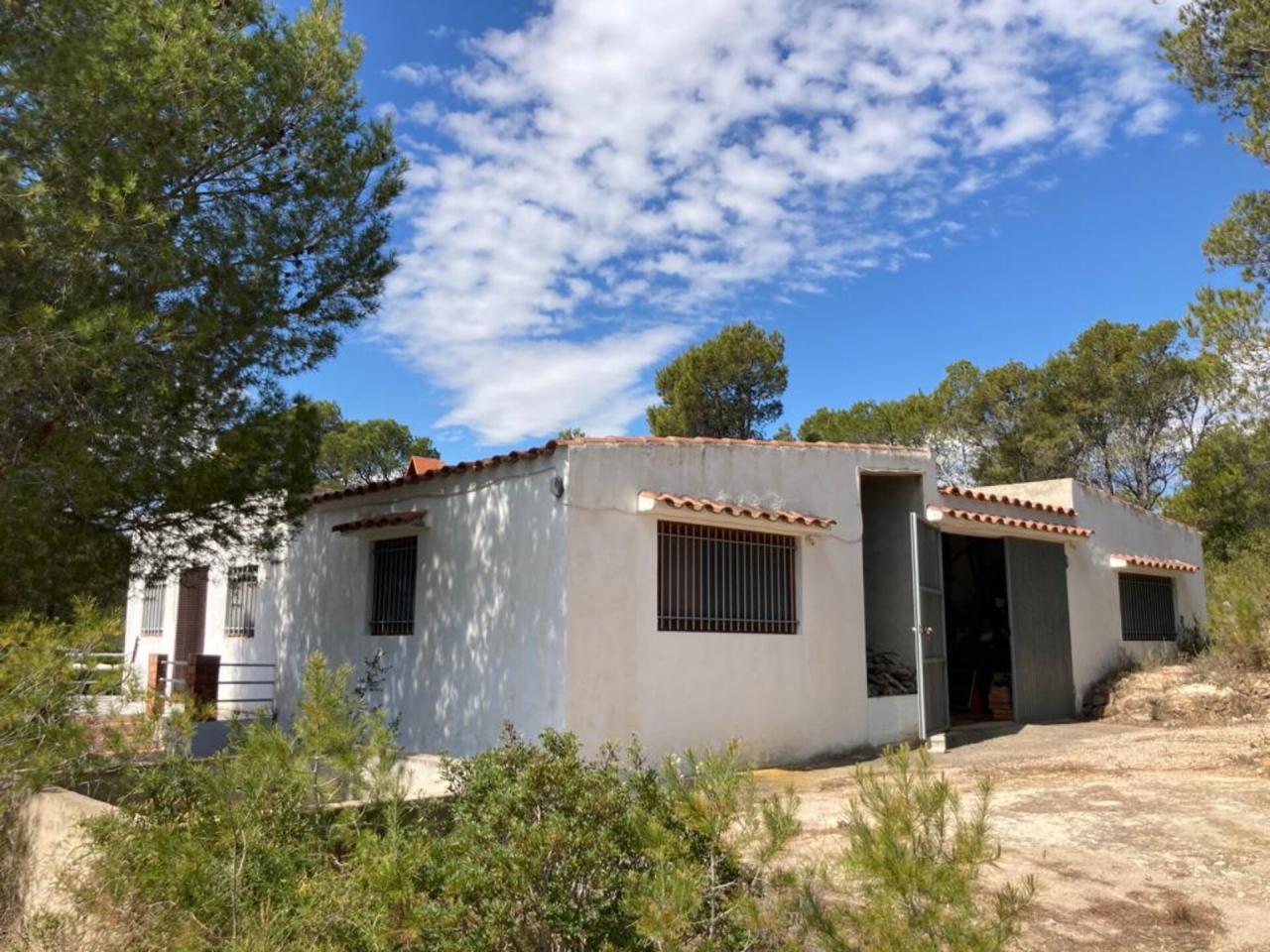 Benifallet Bassa Roja - Chalet Rústico en Venta - Exp:17044: Inmuebles de Fincas Baix Ebre Benifallet Bassa Roja - Chalet Rústico en Venta - Exp:17044: Inmuebles de Fincas Baix Ebre