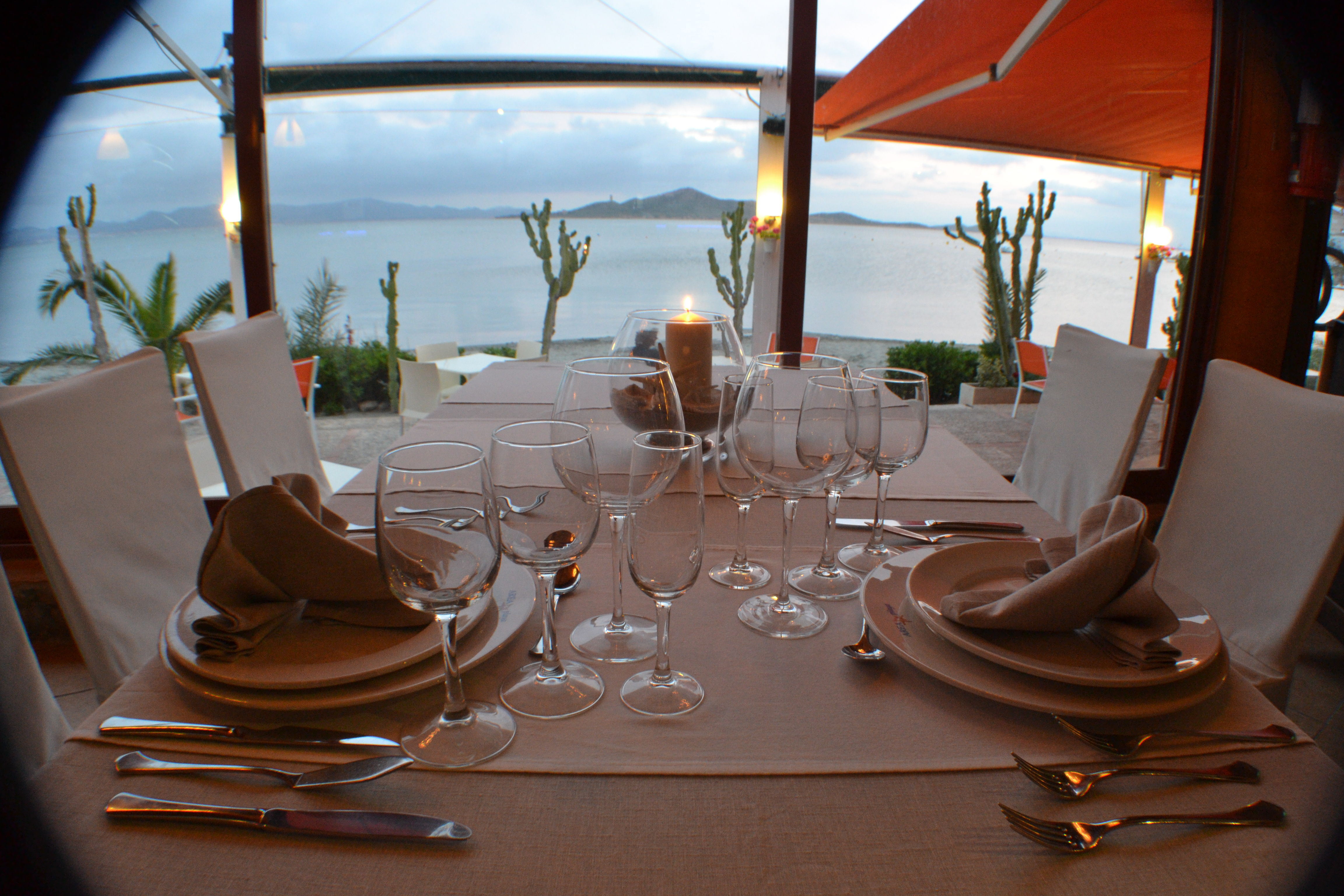 Comida / Cena de empresa: Eventos de ÁREA SUNSET Comida / Cena de empresa: Eventos de ÁREA SUNSET