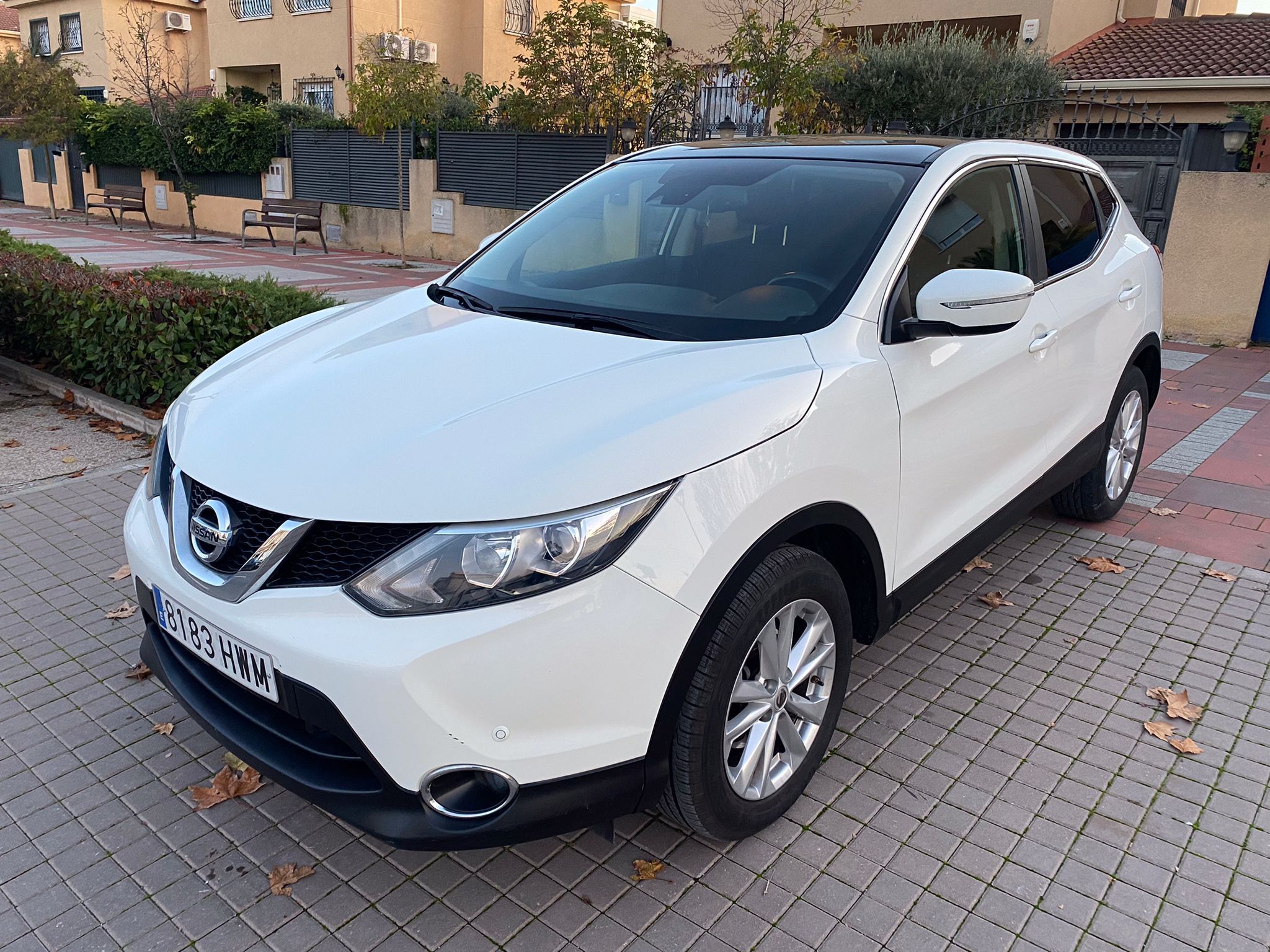 Nissan Qashqai Tekna: Catálogo y Servicios de Ángel Motor 87 Nissan Qashqai Tekna: Catálogo y Servicios de Ángel Motor 87