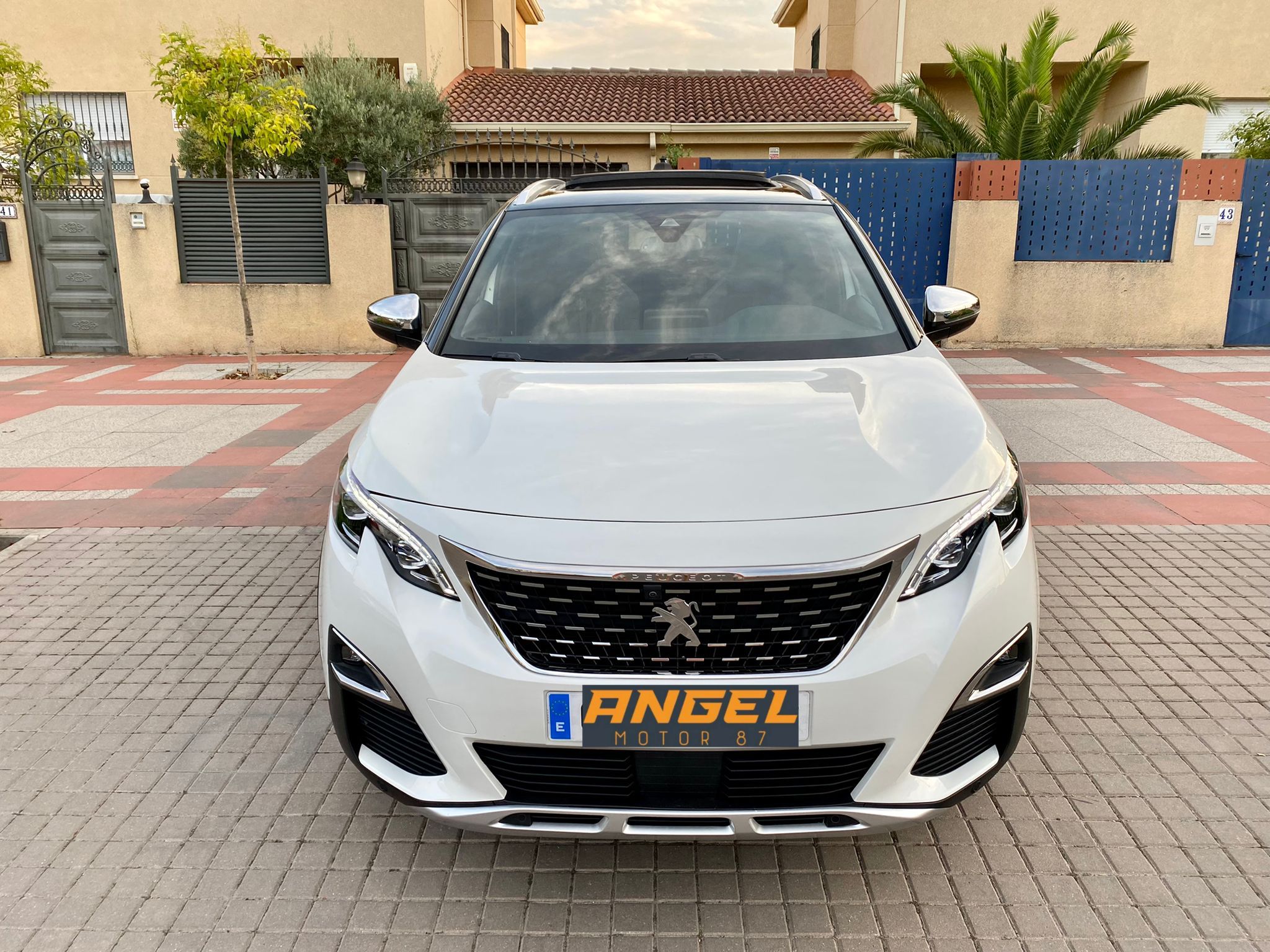 PEUGEOT 3008 2.0 BlueHDI 133kW 180CV SS GT EAT8 5p: Catálogo y Servicios de Ángel Motor 87 PEUGEOT 3008 2.0 BlueHDI 133kW 180CV SS GT EAT8 5p: Catálogo y Servicios de Ángel Motor 87