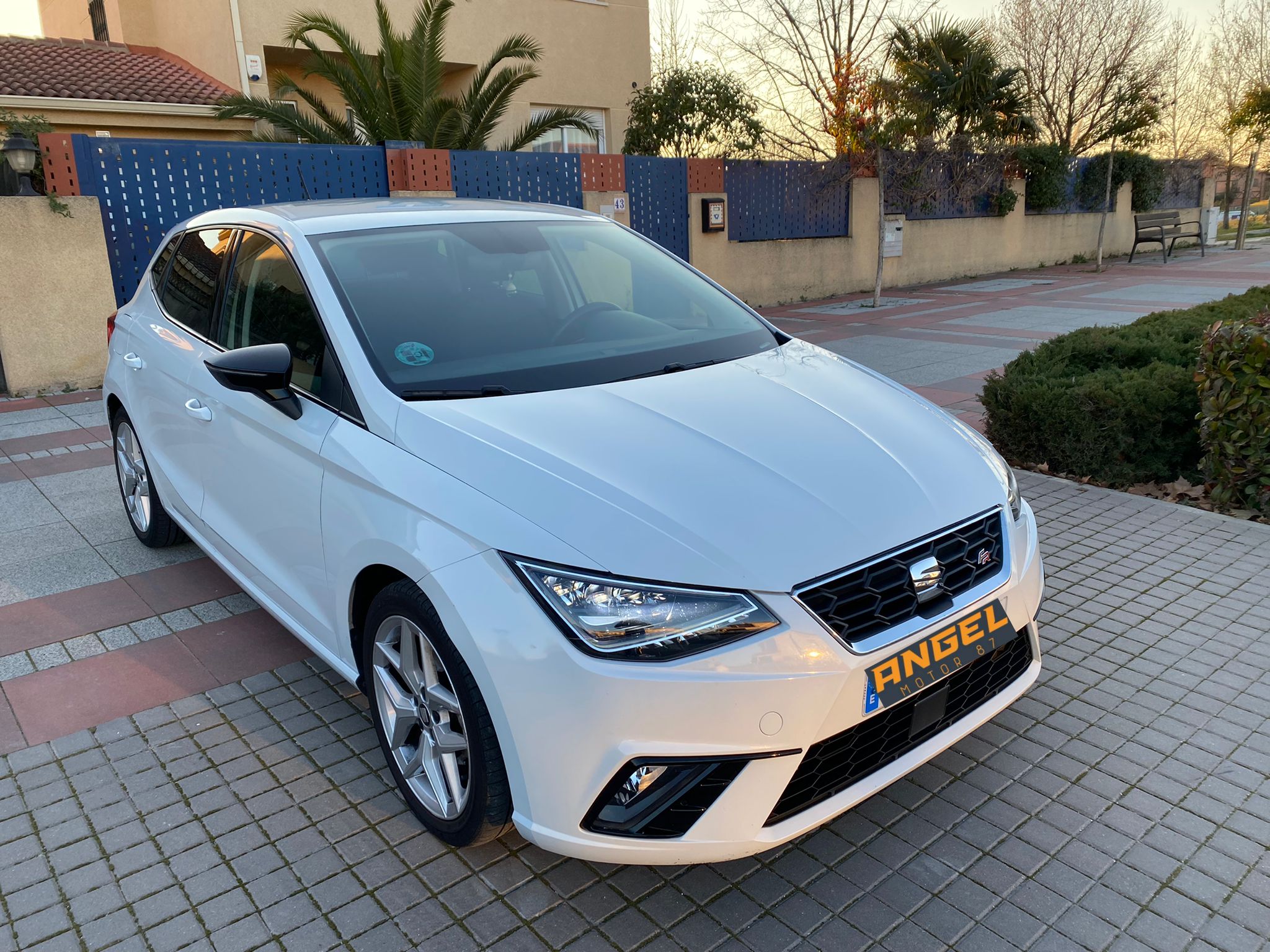 Seat Ibiza FR 1.0 ecoTSI 115cv: Catálogo y Servicios de Ángel Motor 87 Seat Ibiza FR 1.0 ecoTSI 115cv: Catálogo y Servicios de Ángel Motor 87