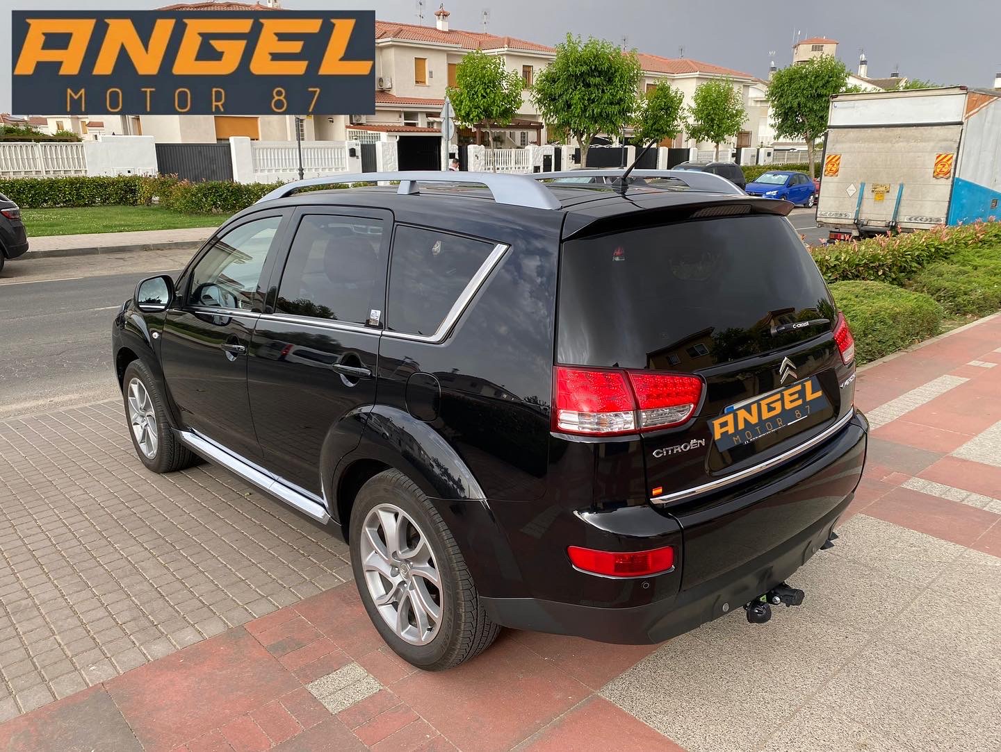 Citroën Ccrosser 2.2 HDI 160 Exclusive: Catálogo y Servicios de Ángel Motor 87 Citroën Ccrosser 2.2 HDI 160 Exclusive: Catálogo y Servicios de Ángel Motor 87