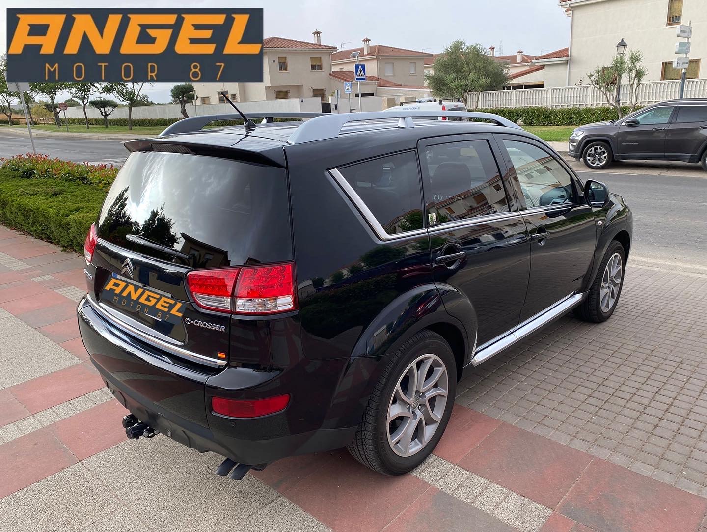 Citroën Ccrosser 2.2 HDI 160 Exclusive: Catálogo y Servicios de Ángel Motor 87 Citroën Ccrosser 2.2 HDI 160 Exclusive: Catálogo y Servicios de Ángel Motor 87
